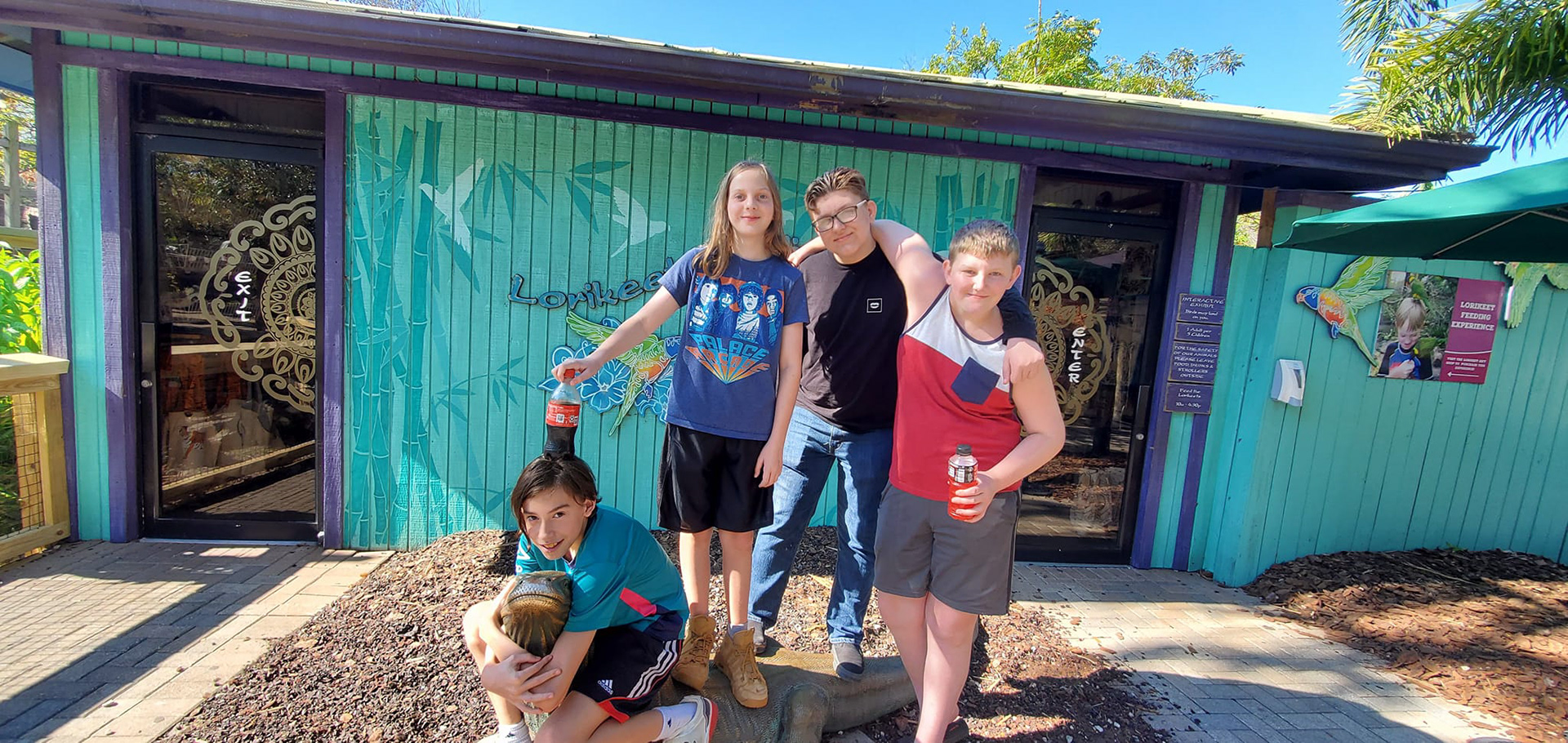 Dakota, Dylan, and Caelum with their friend :)