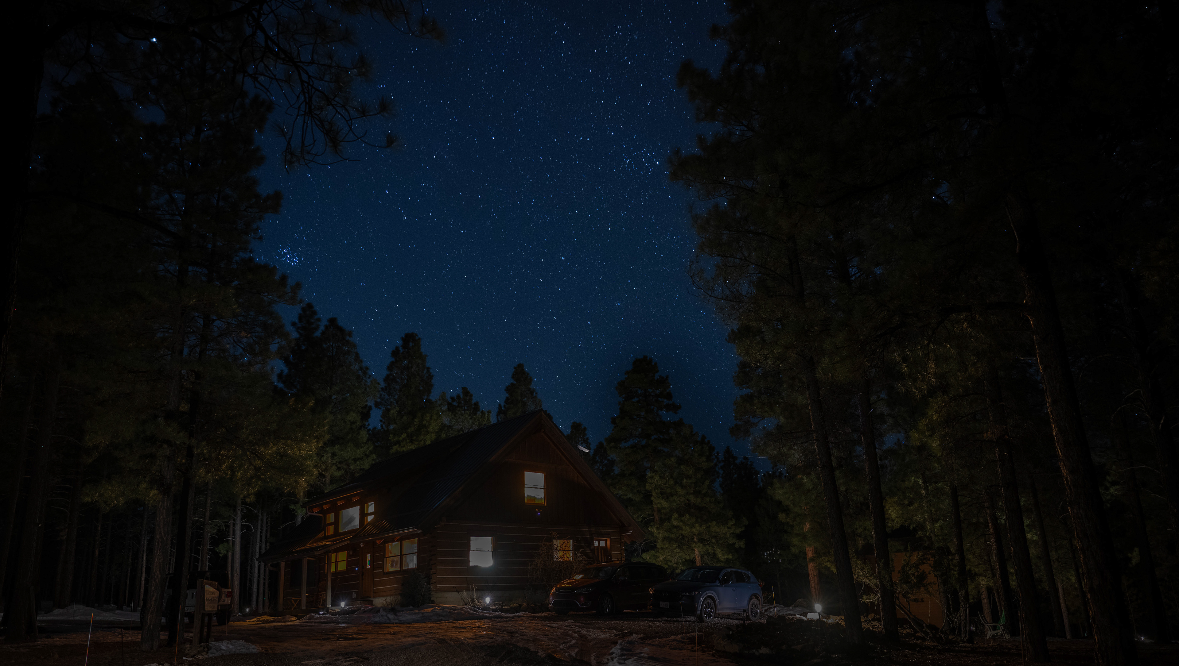 Elkhorn Cabin at night