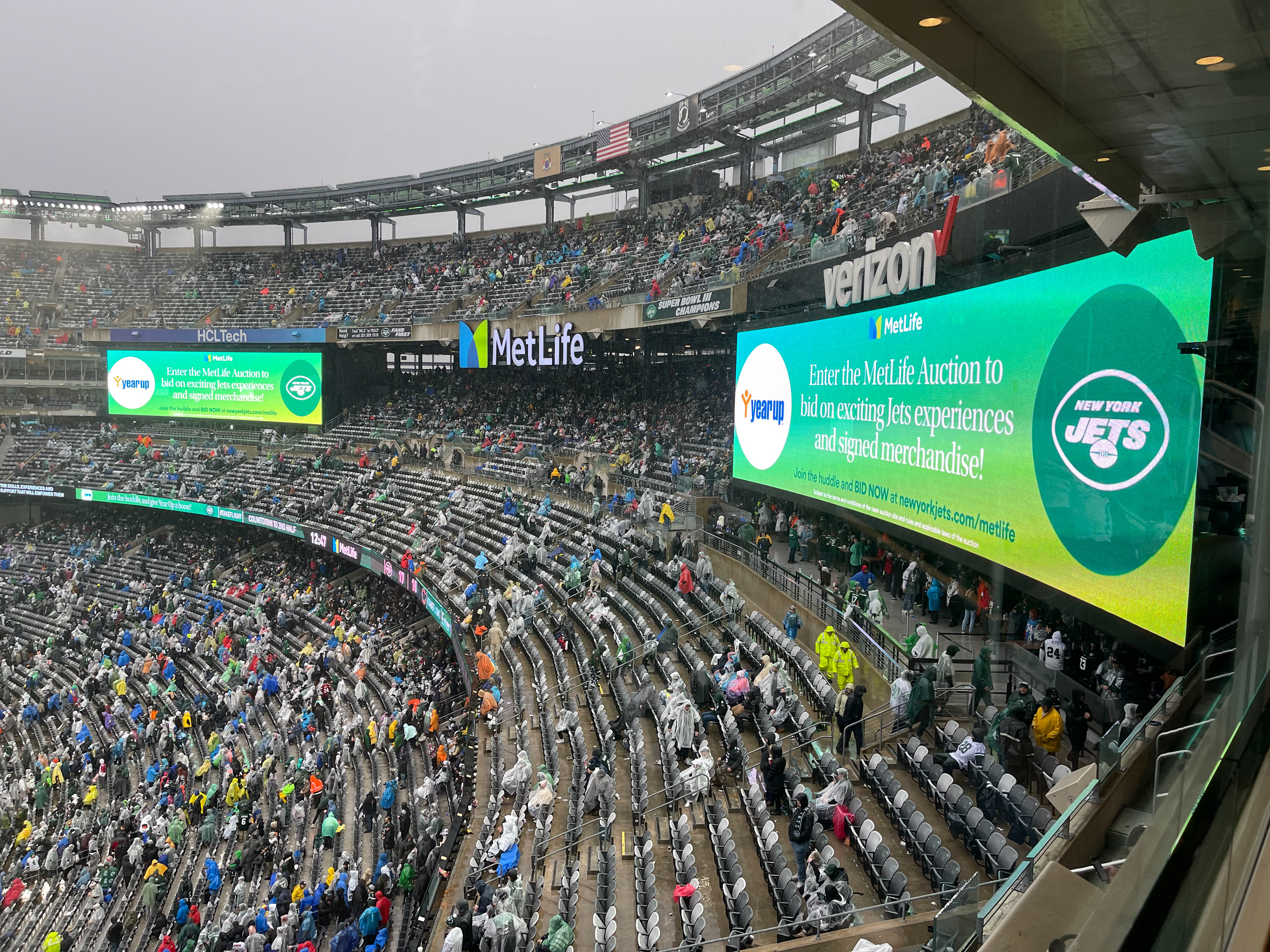 Taylor Baybutt  Concept & Art Direction - MetLife at MetLife Stadium