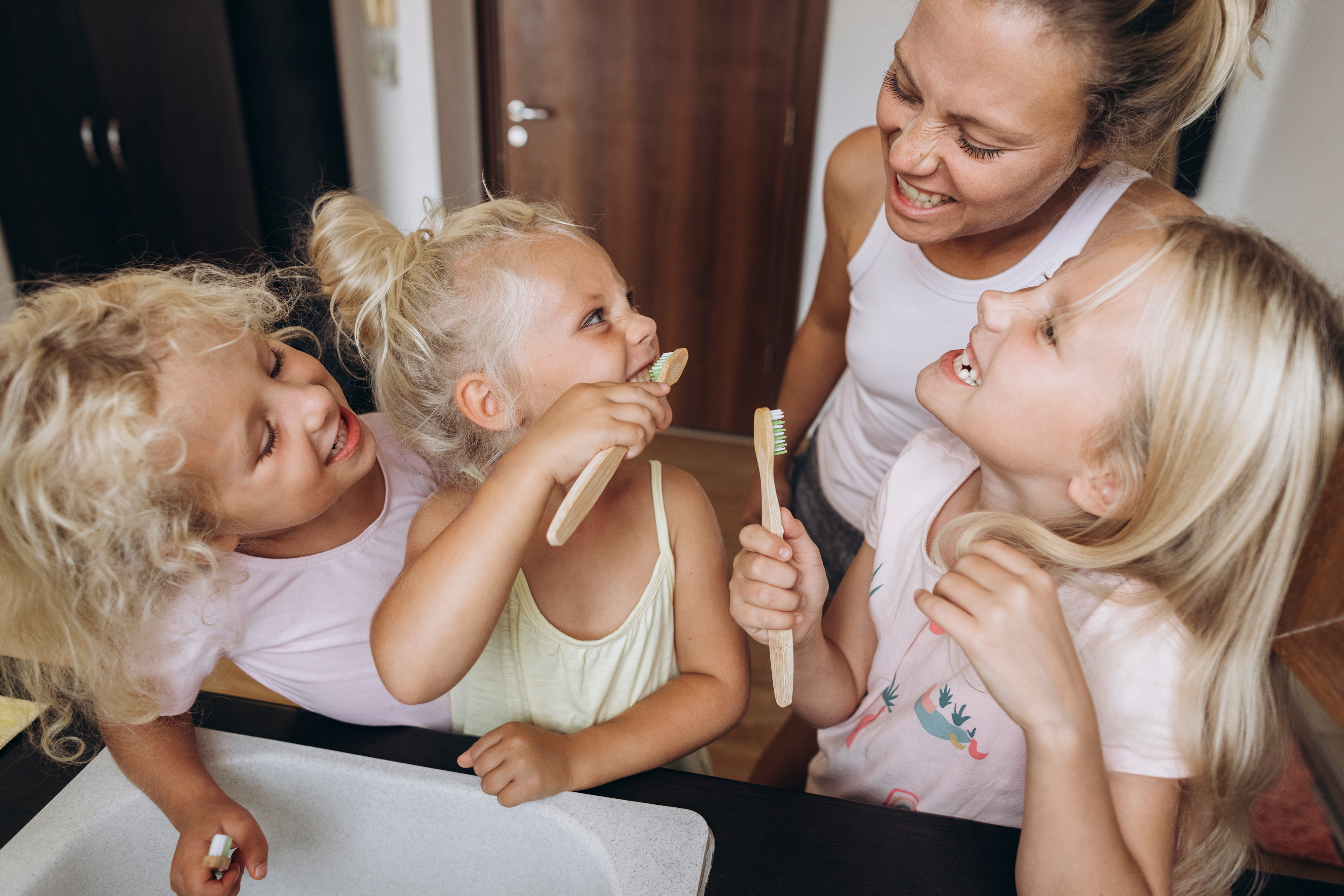 Messy mornings, real love — family rituals with a smile. By Svetlana Iakusheva