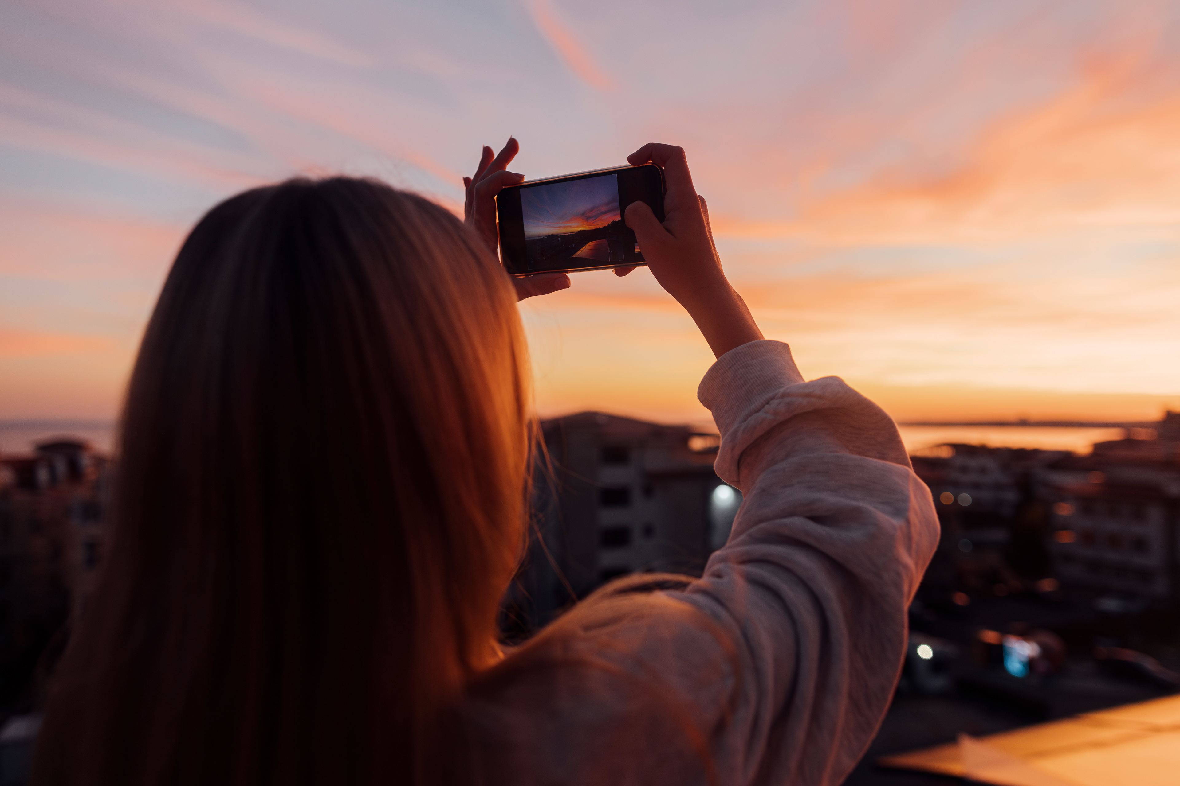 Framing the magic — capturing sunsets and memories. By Svetlana Iakusheva