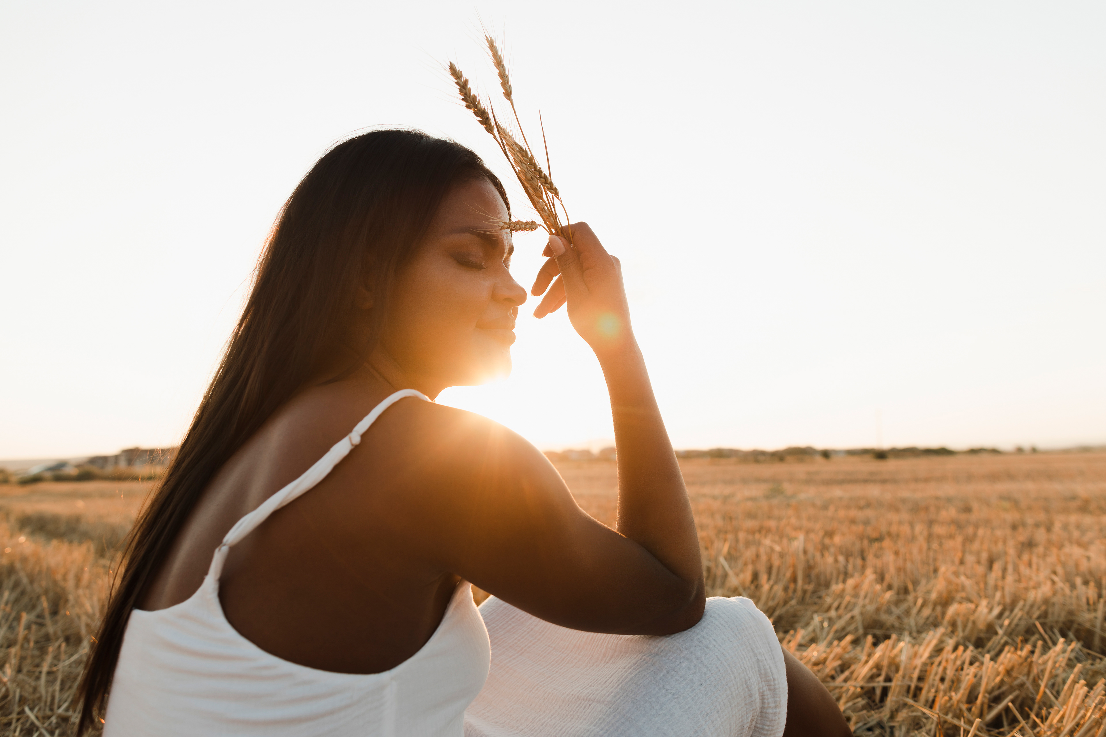 Golden hour thoughts — soft strength, summer stillness, feminine energy. By Svetlana Iakusheva