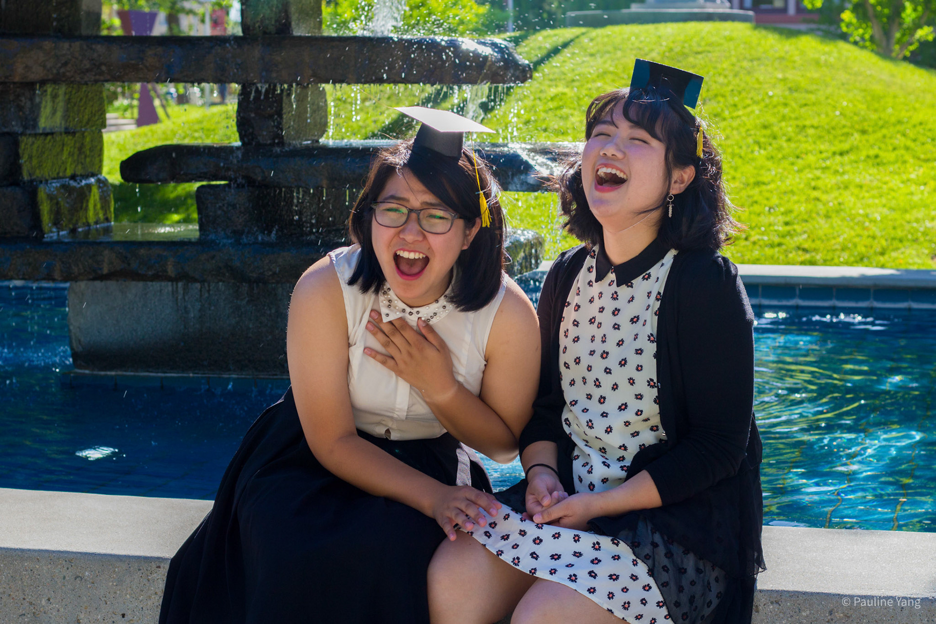 group graduation photoshoot