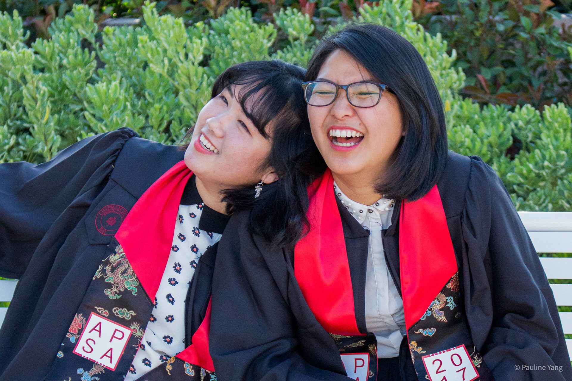 group graduation photoshoot