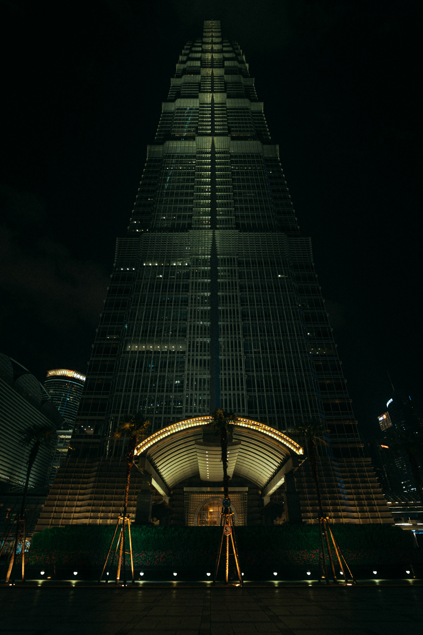 jin mao tower, shanghai, 2025