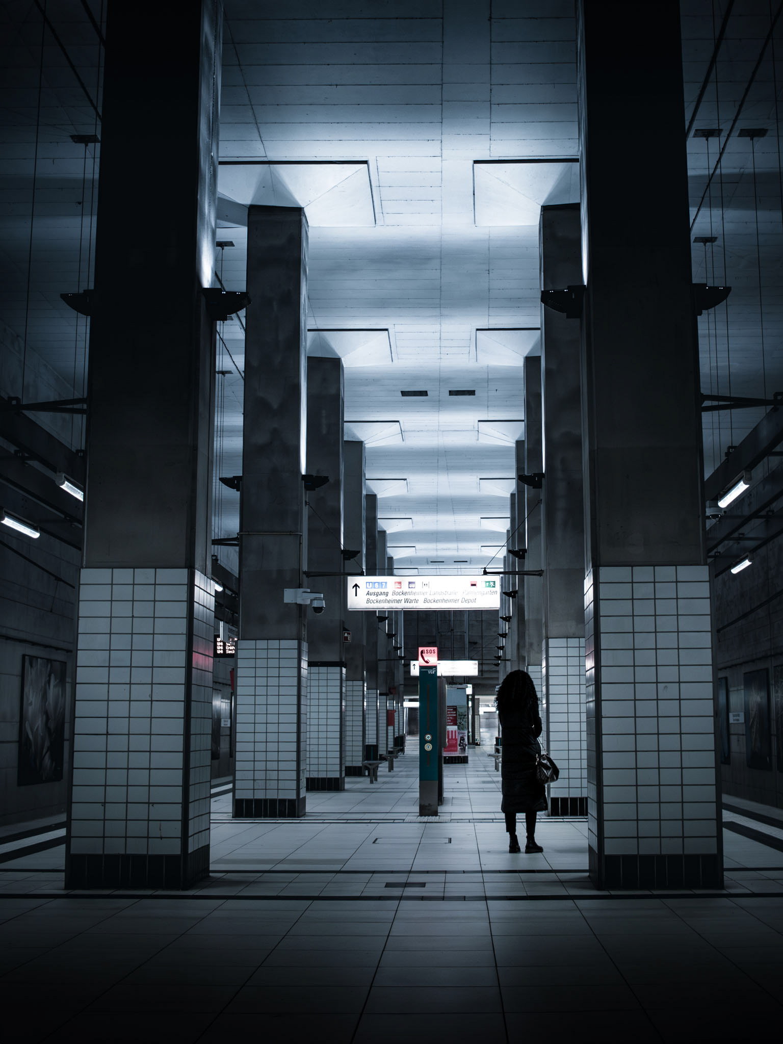 bockenheimer warte, frankfurt, street photography, tobias störmer