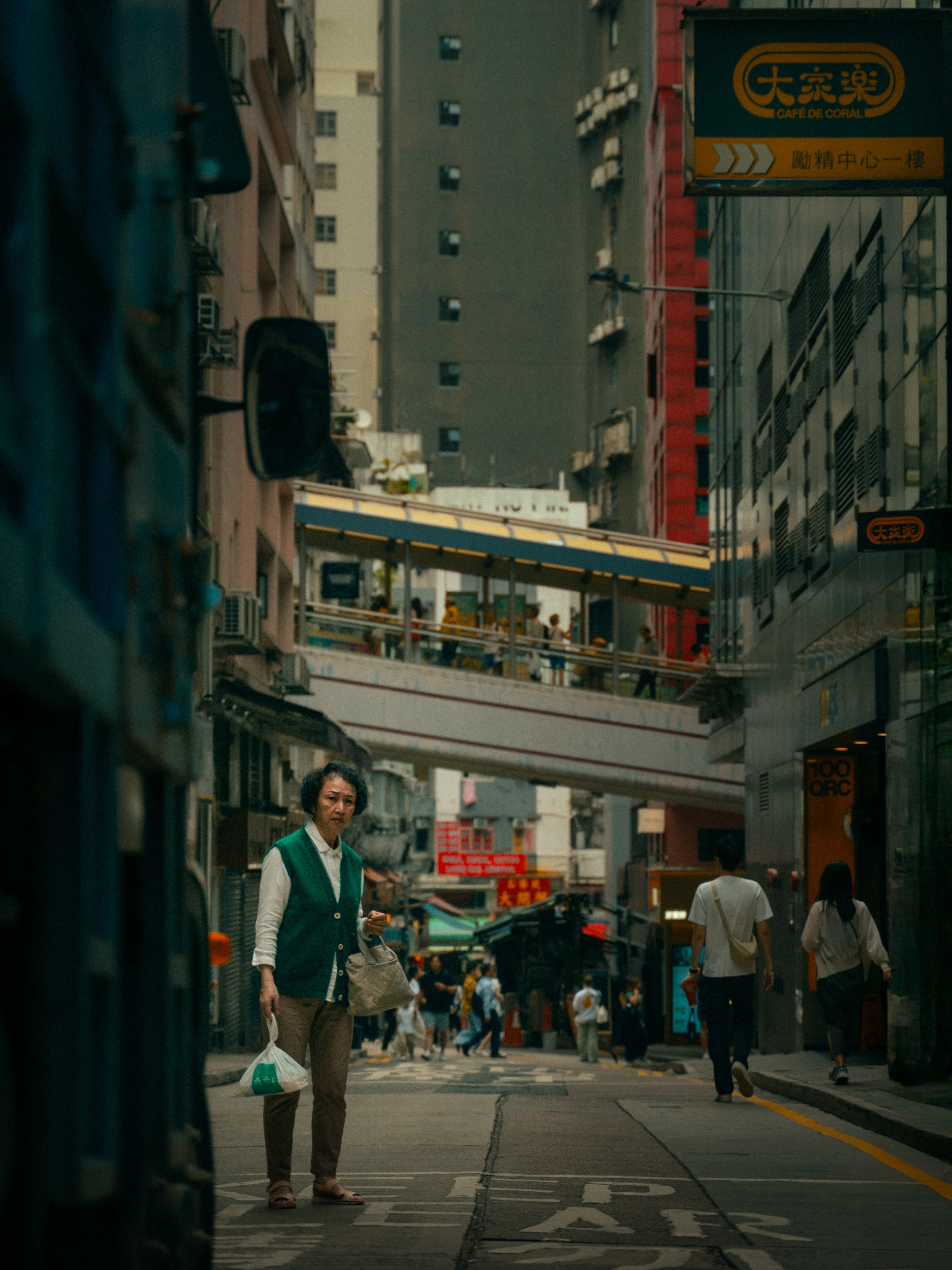 person auf straße, hongkong, 2025