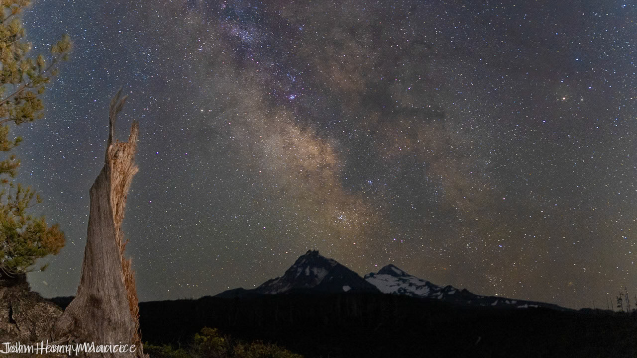 Milky Way above the Three Sisters