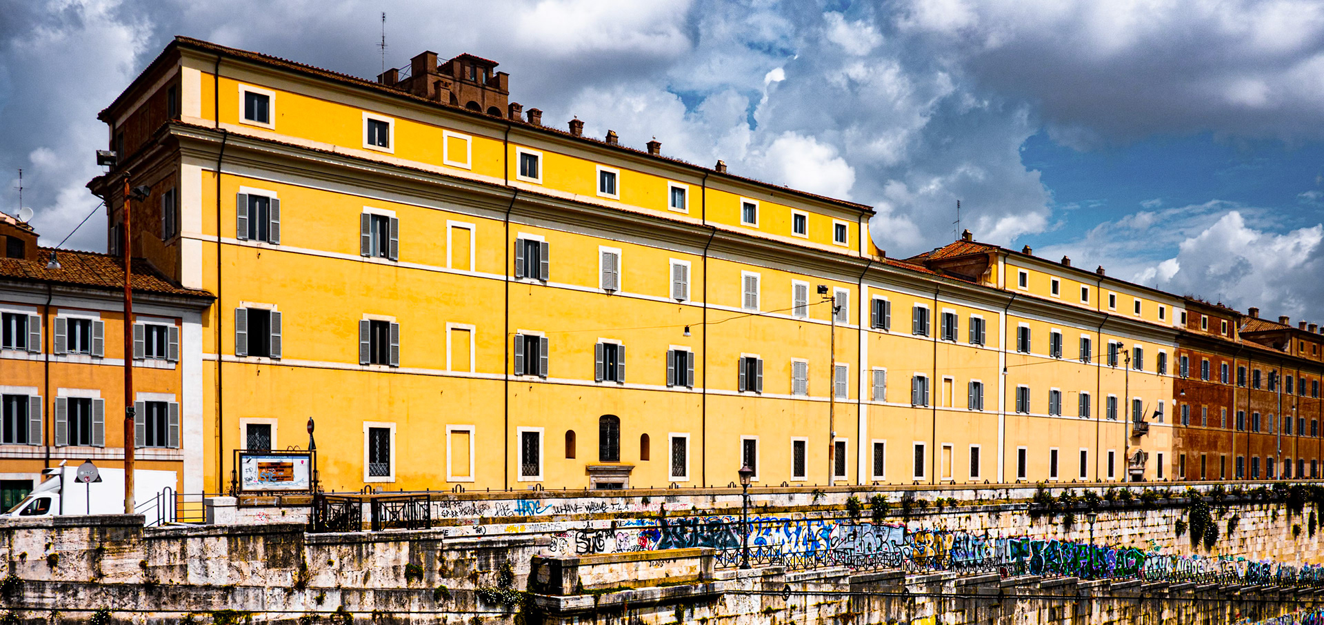 Lungotevere degli Anguillara