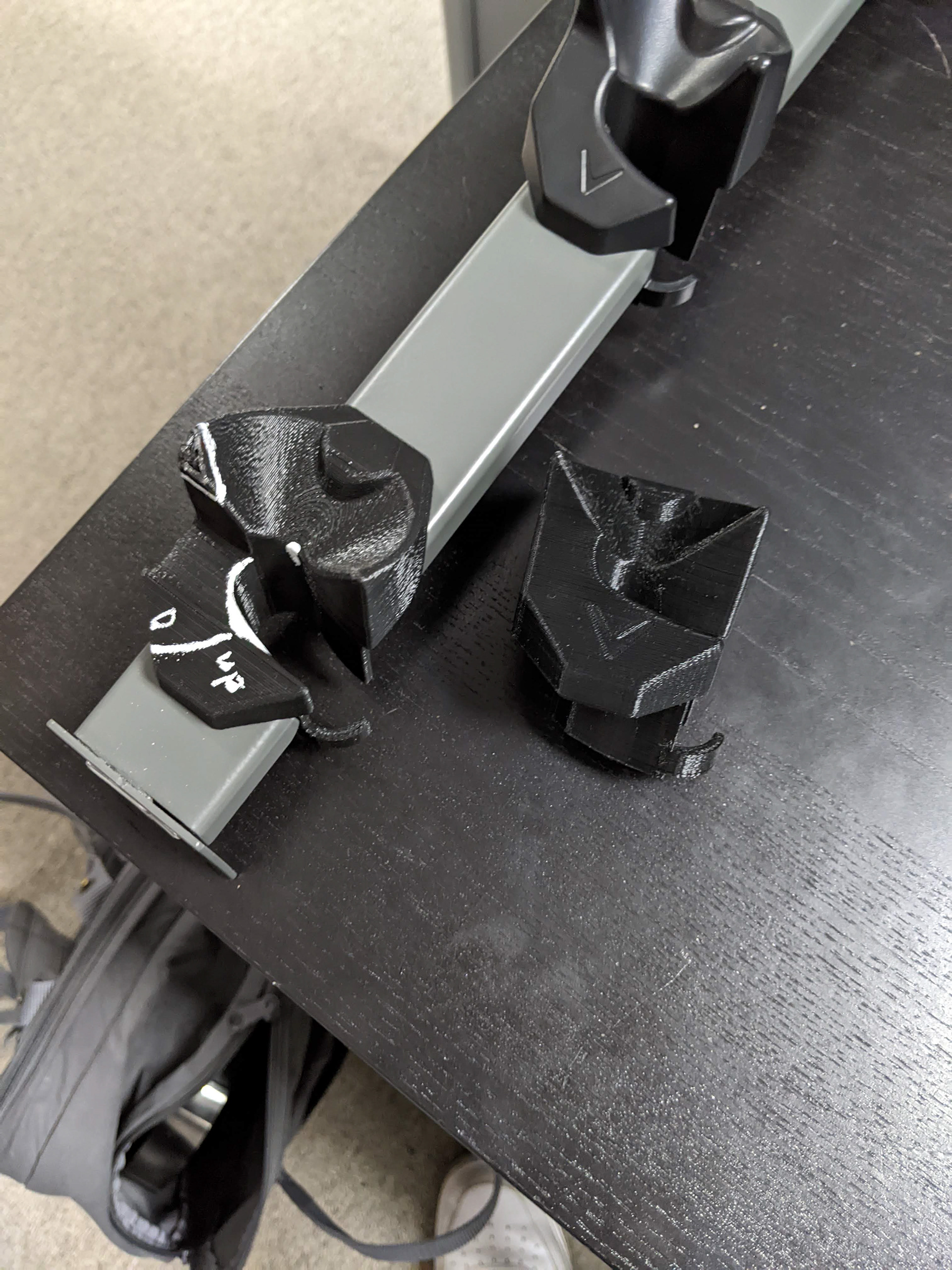 Iron and Club Two-Way Holder Concept for Golf Town