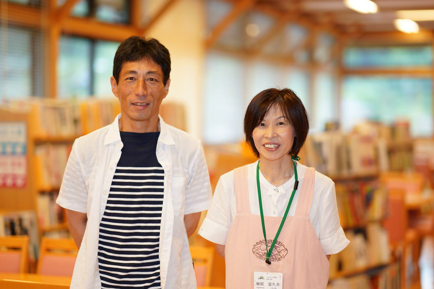 柿原ご夫妻@図書館