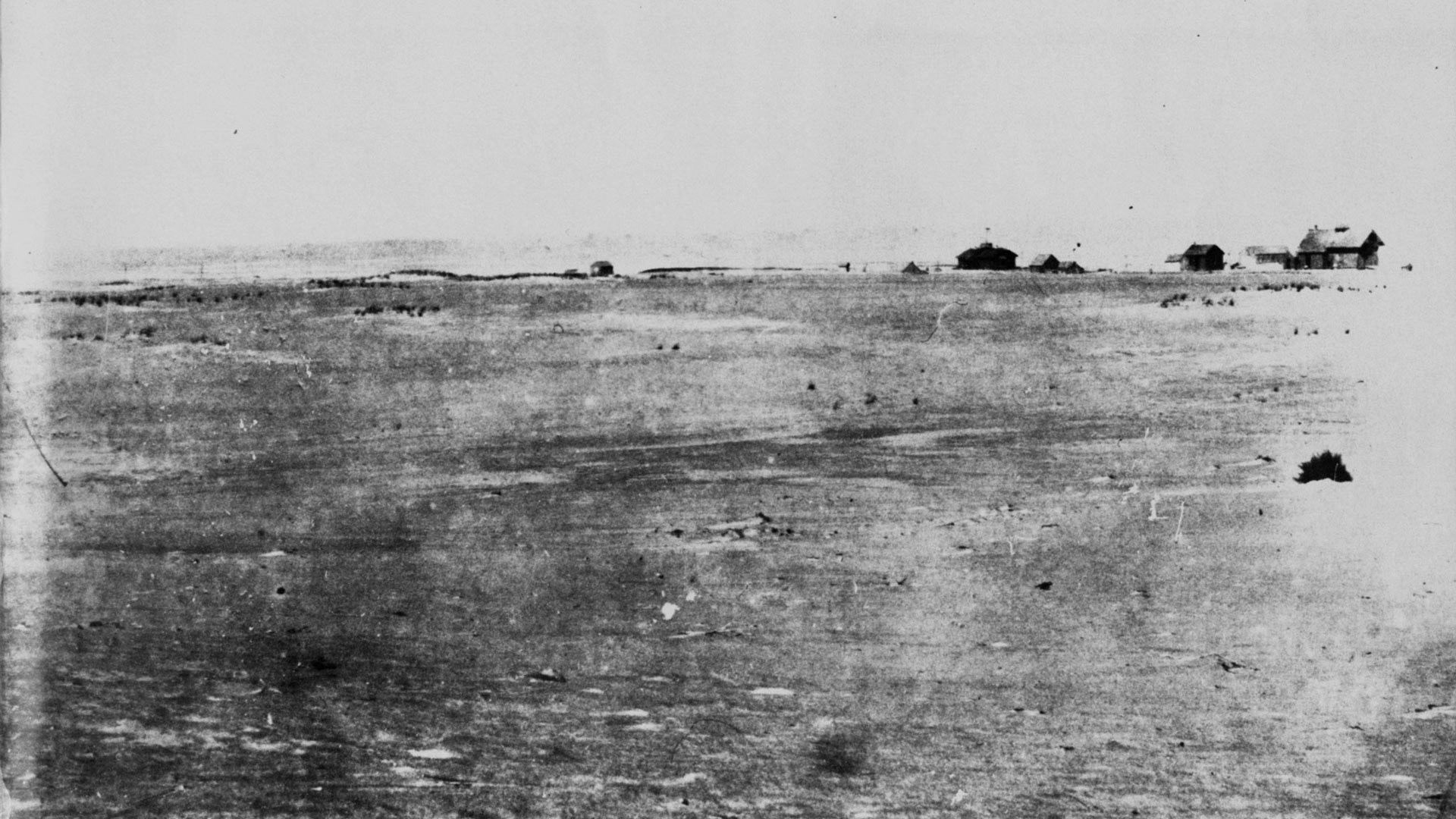 Long-range view of the Kitty Hawk Lifesaving Station and Weather Bureau Station, North Carolina, 1900.