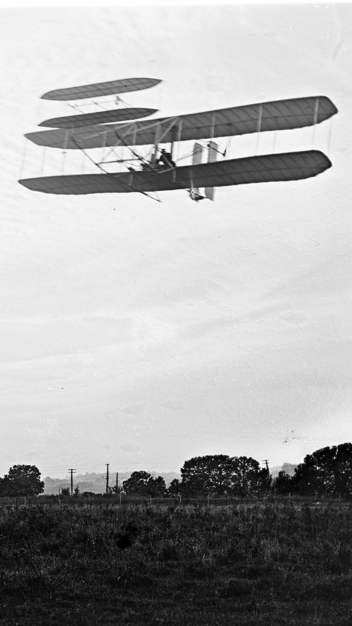 Front view of flight 41, Orville Wright flying, height of about 60 feet; Huffman Prairie, Dayton, Ohio. September 29, 1905.
