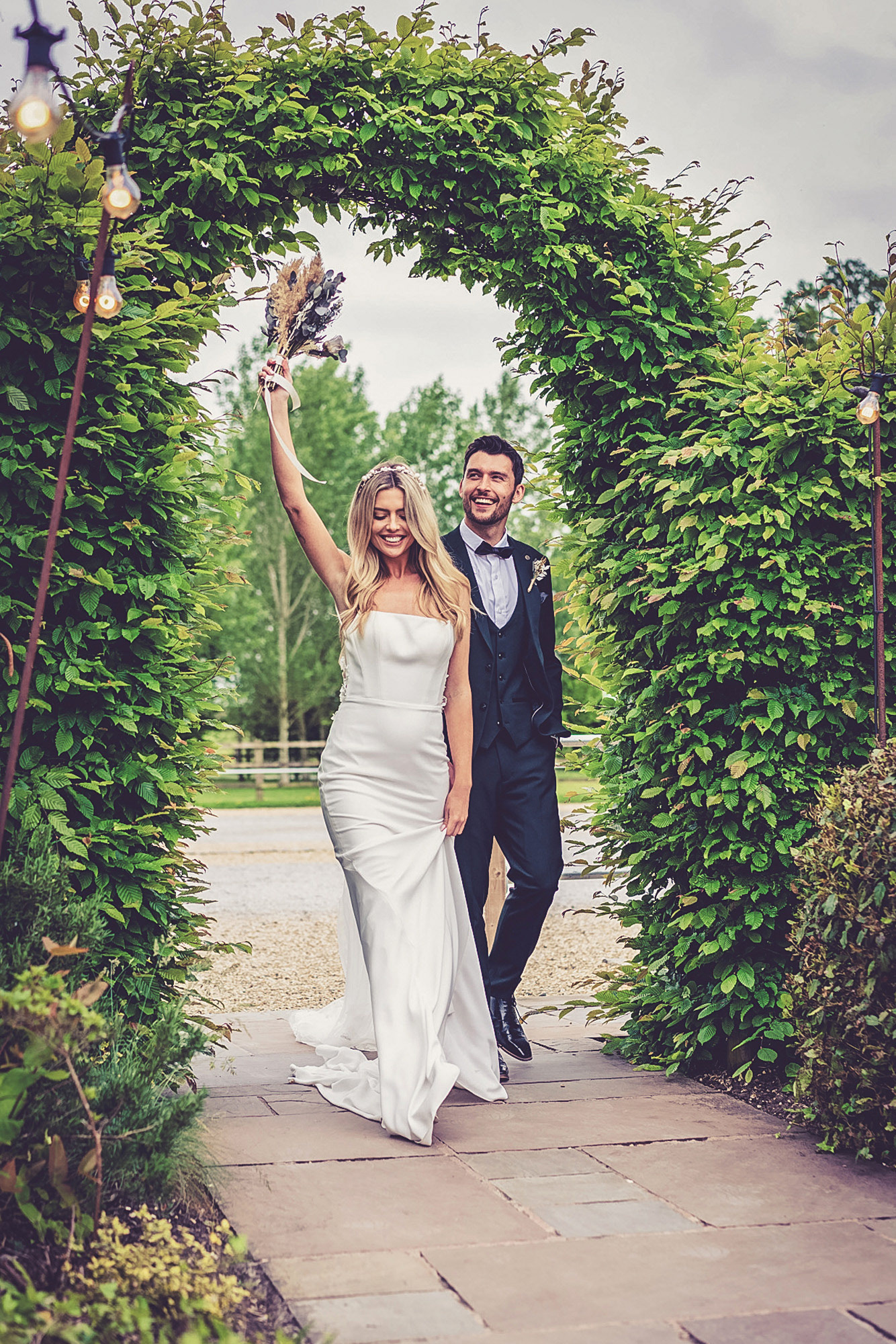 The Wedding Editorial // High-Fashion Celebration Curation.