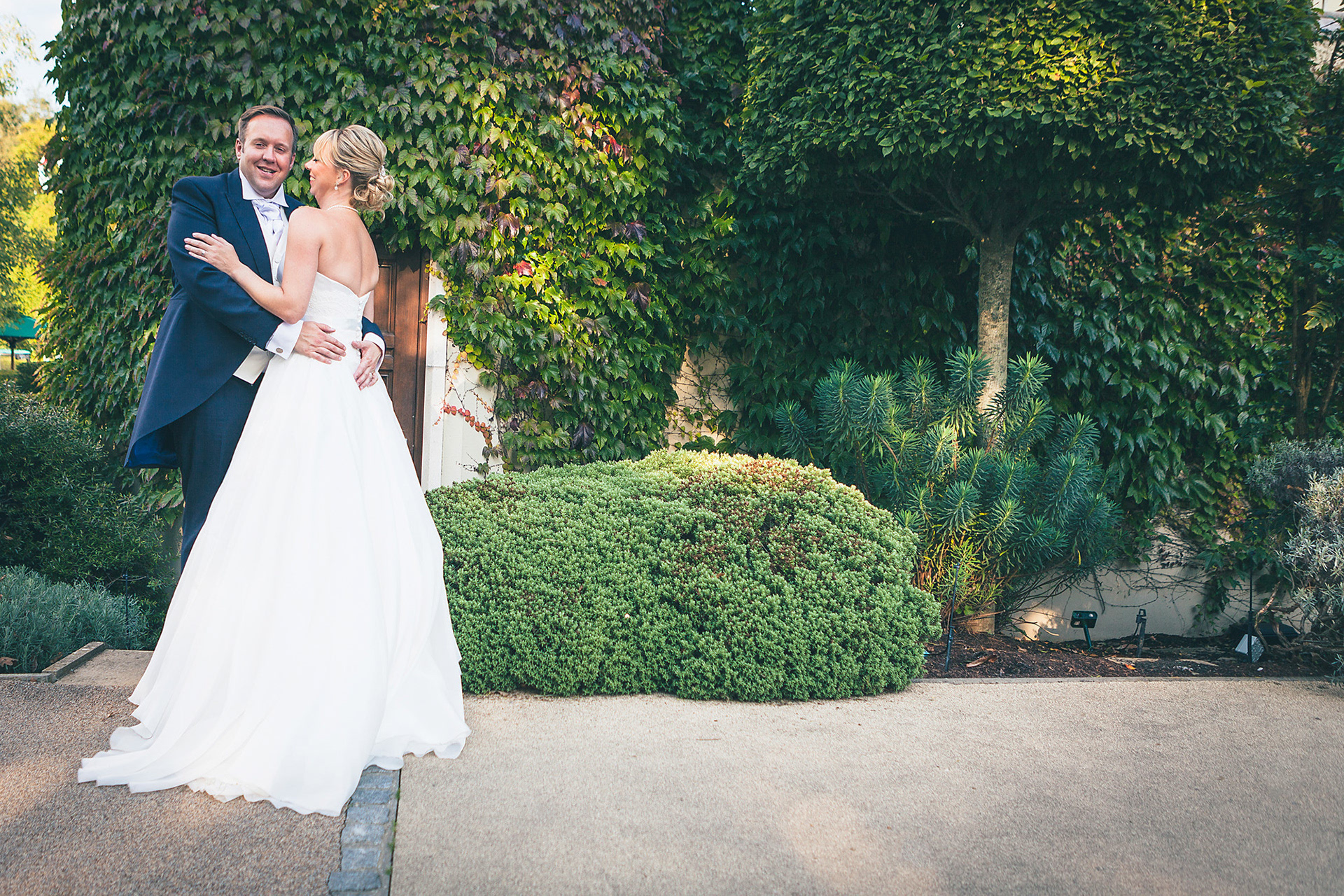The Wedding Editorial // High-Fashion Celebration Curation.