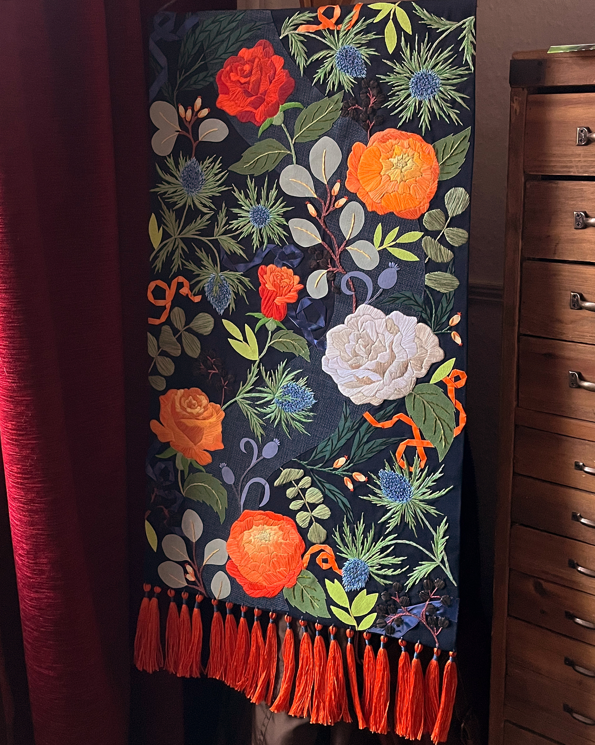 anniversary roses wall hanging