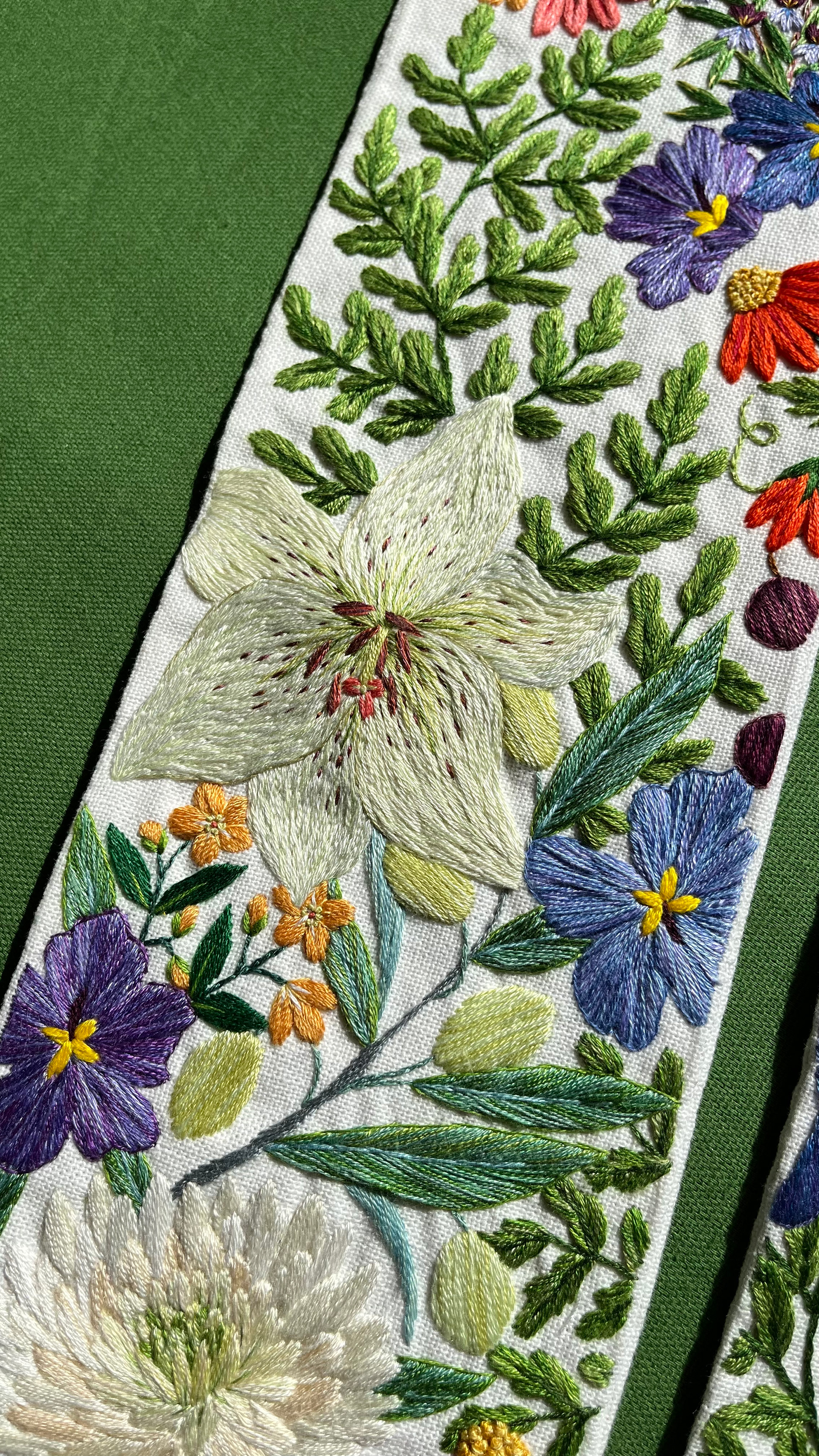 lily flowers embroidery