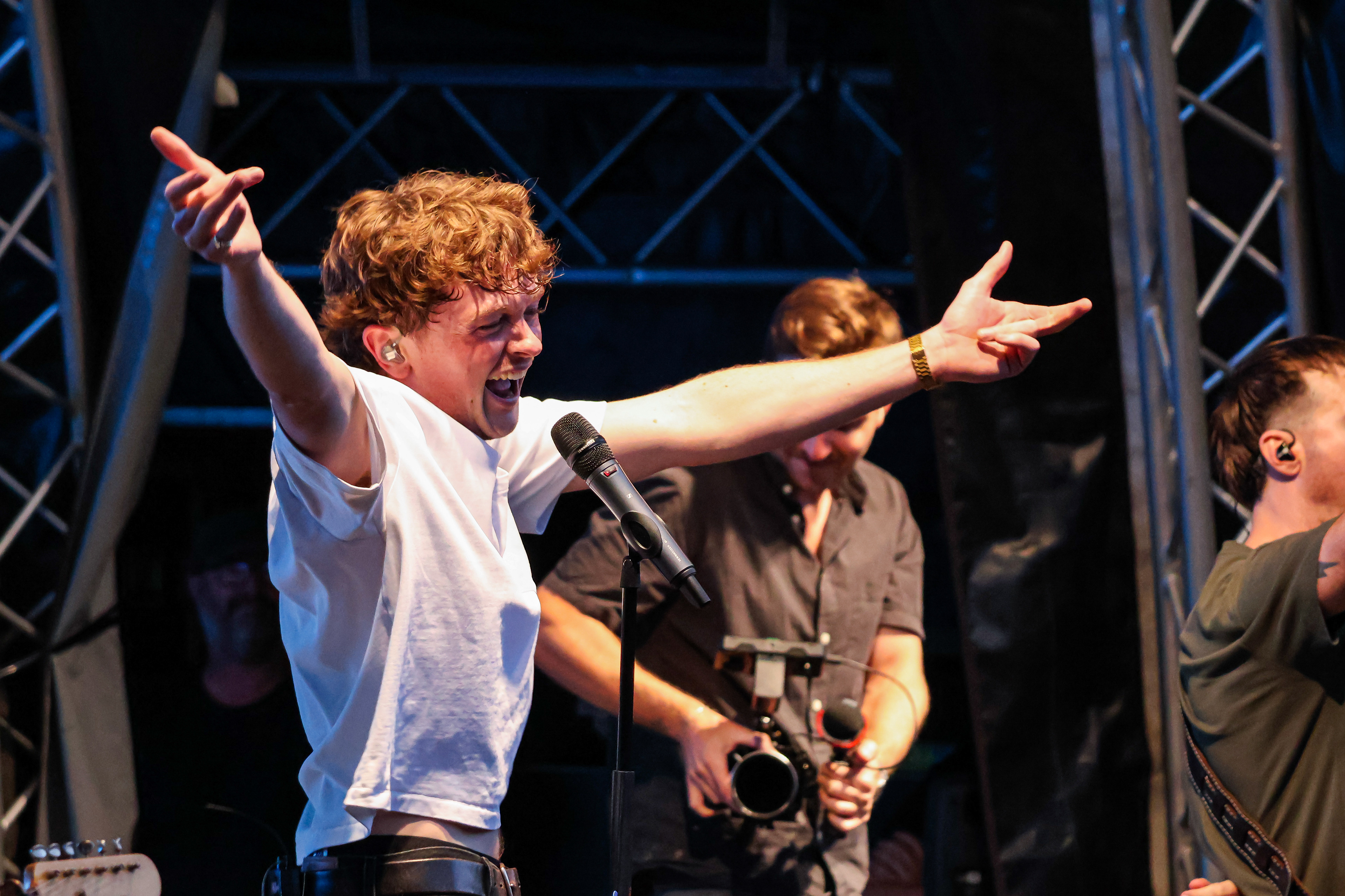 Will Linley performing at Kirstenbosch 2026, photo taken for ThisFiction and WikiPortraits.