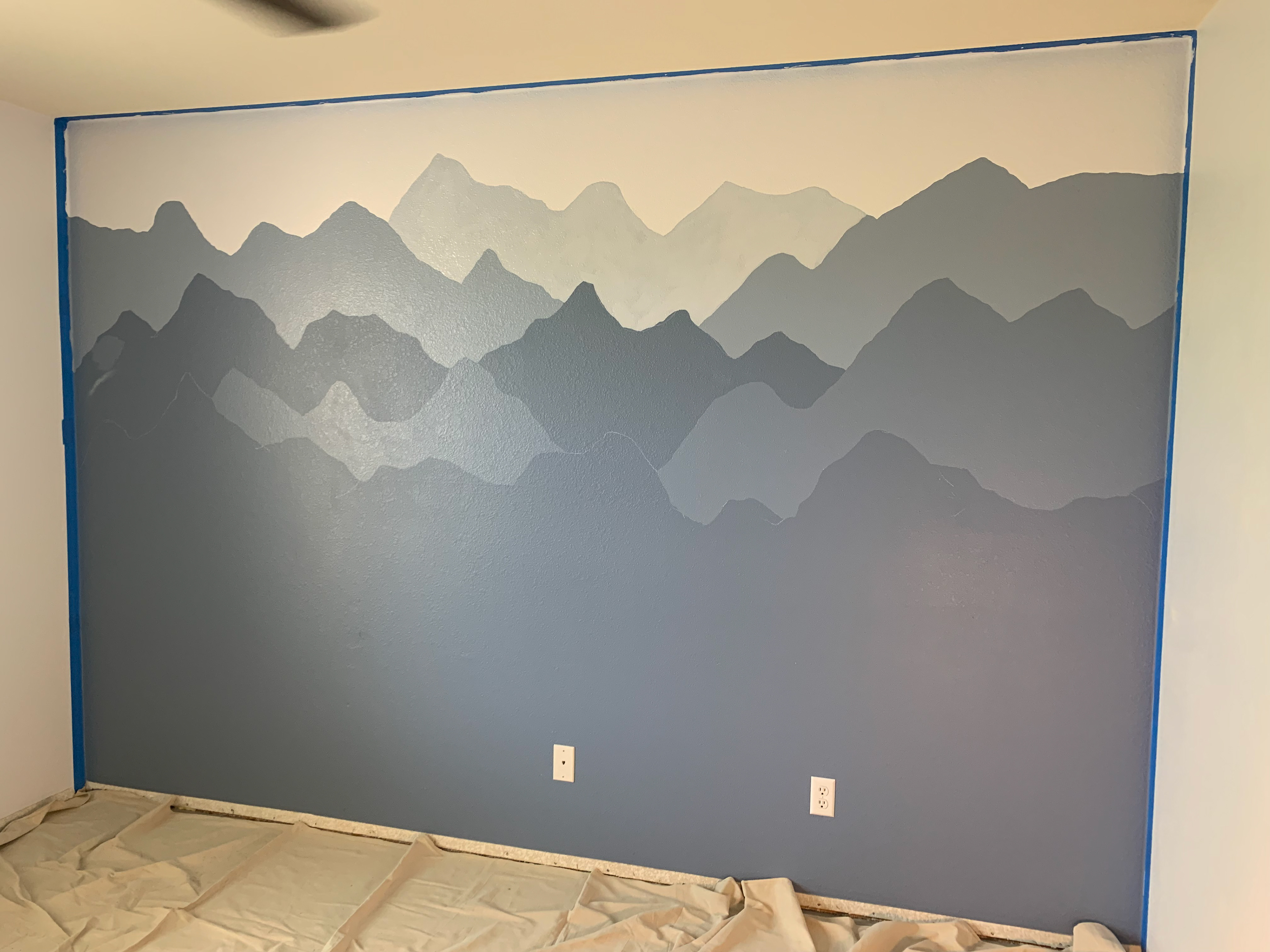 The tints of blue create this mountain range.
