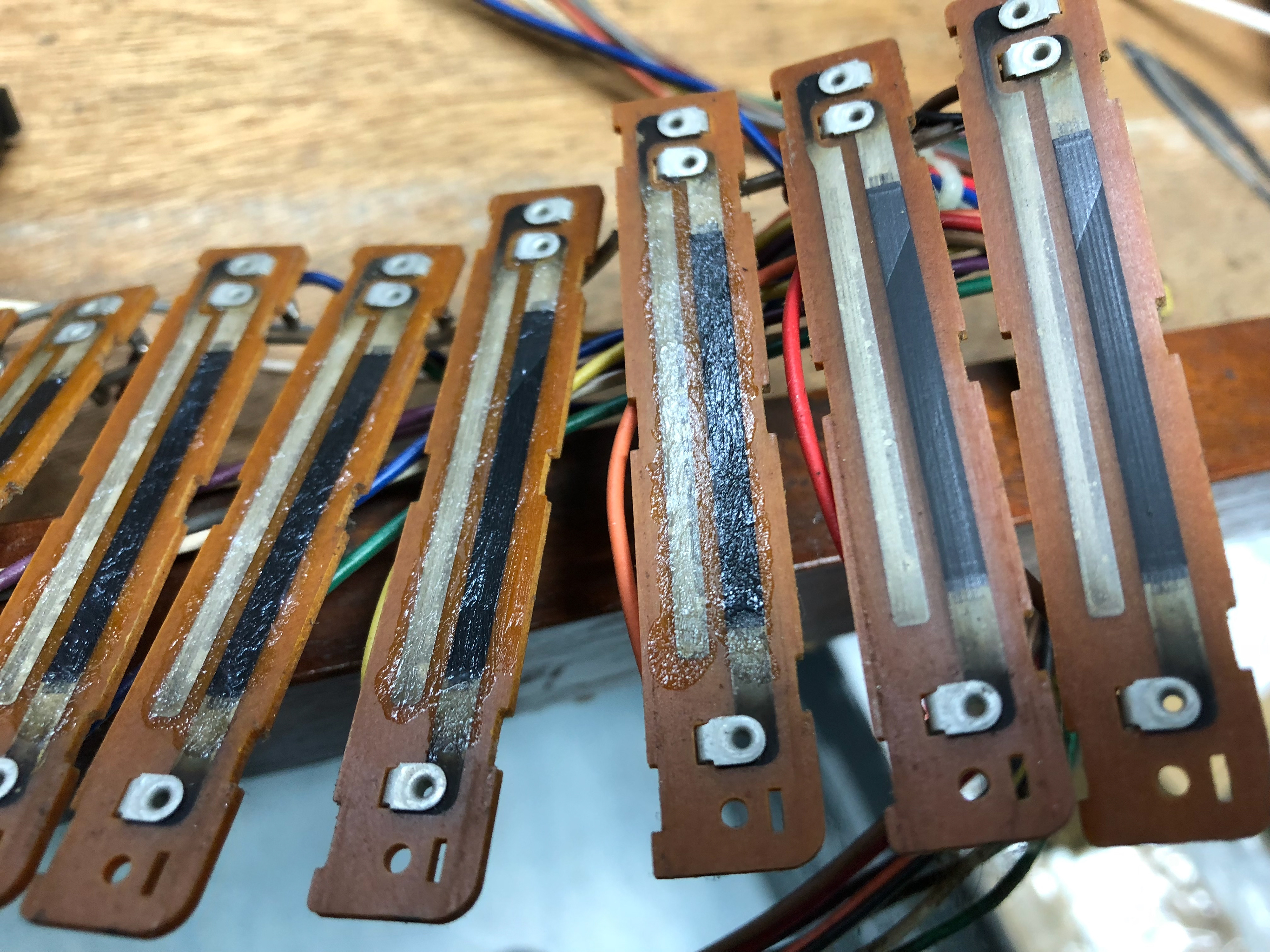 Drawbars with new contact grease applied