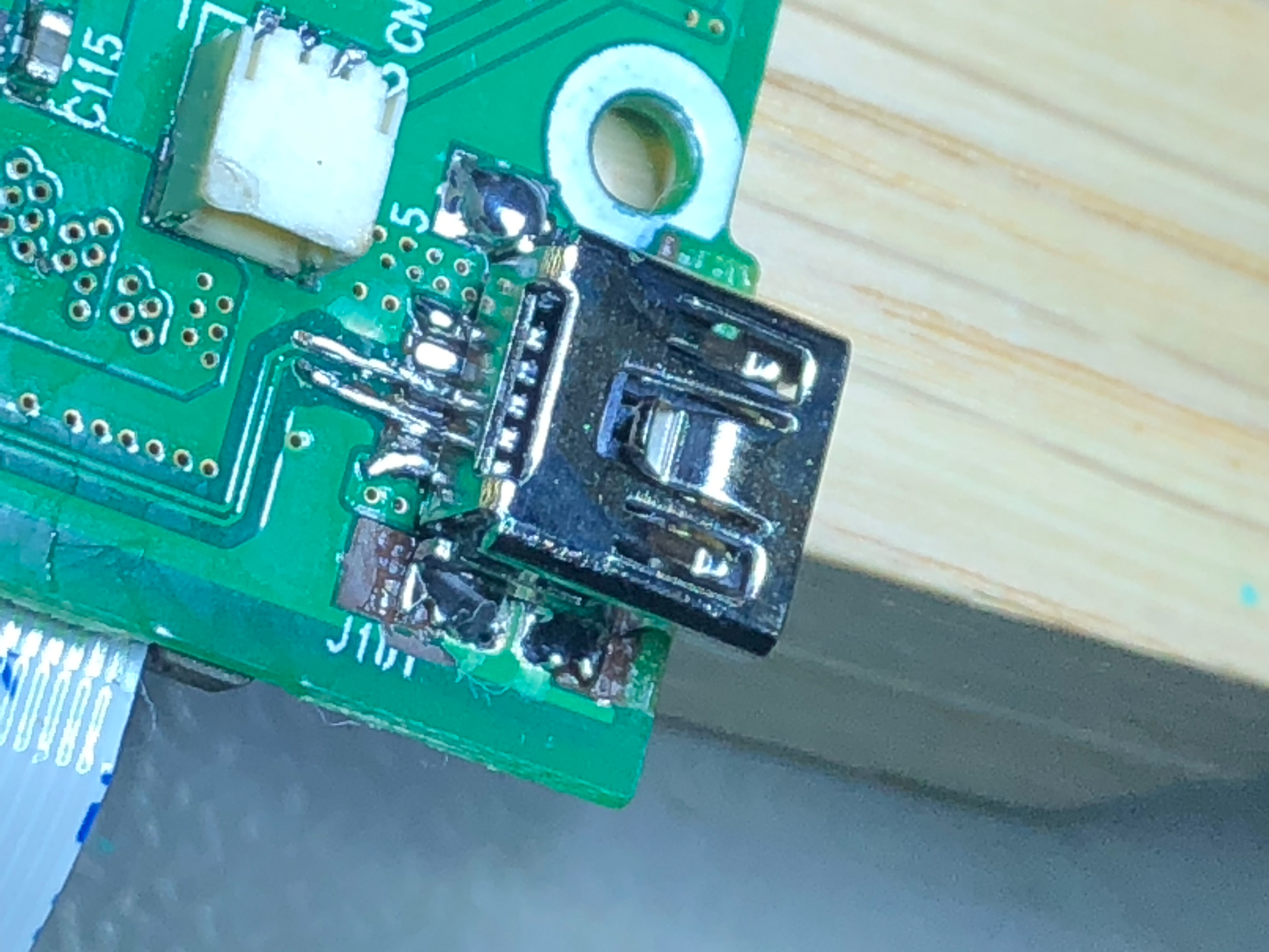 Side shot of the repaired USB socket