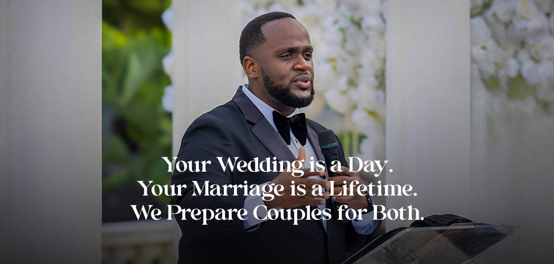 Wedding officiant who speaks Haitian Creole