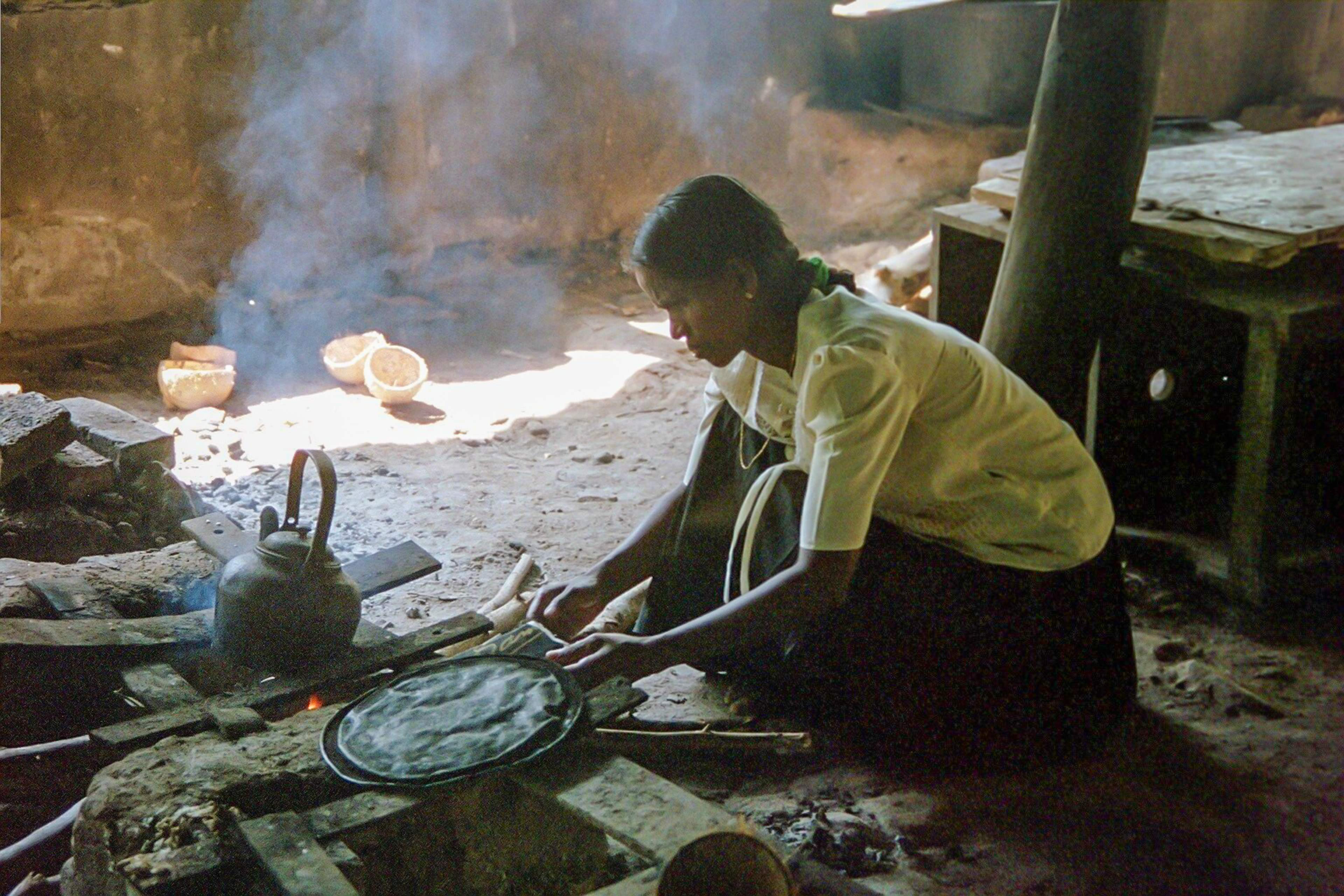 Thanamalwila, 2000, 08_01