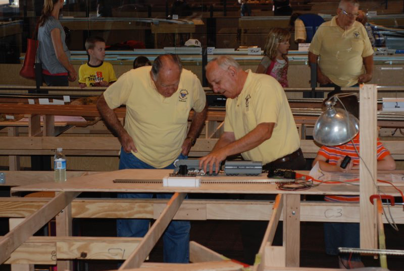 Bob Field and Paul Boston checking out a NYC Dreyfuss for a long run.