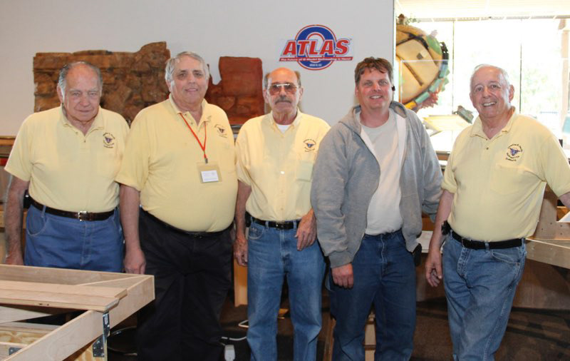 We’re ready! From left Bob Field, Gerry Pfeiffer, Bill Rodgers, Loren Tomlinson,