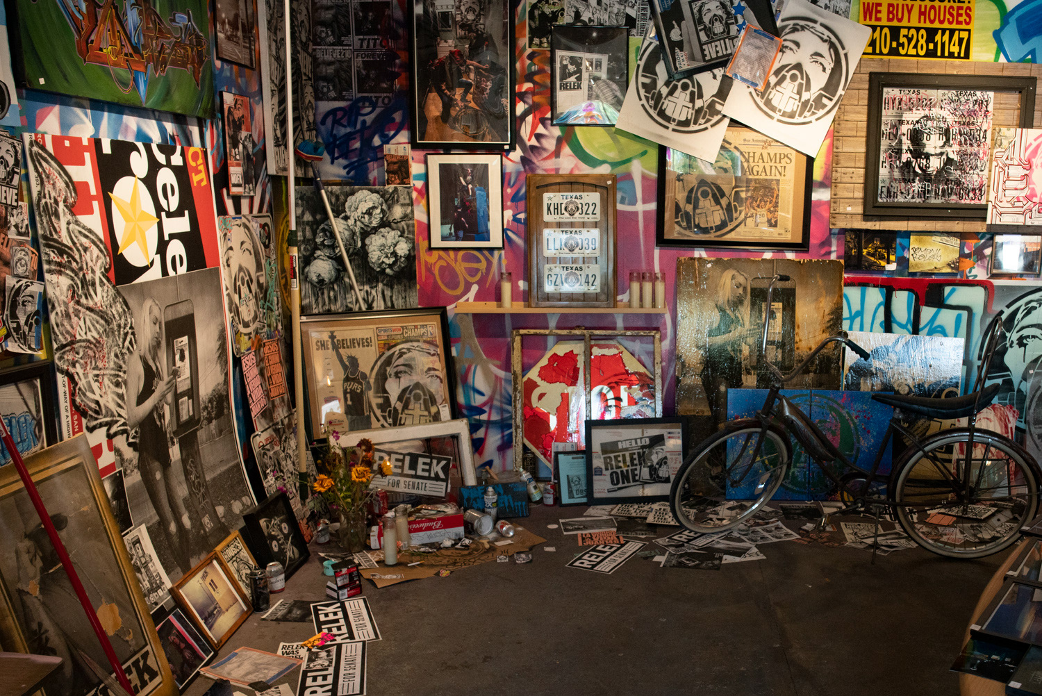 3 week installation Street art show inside our gallery by the local street artists of San Antonio.