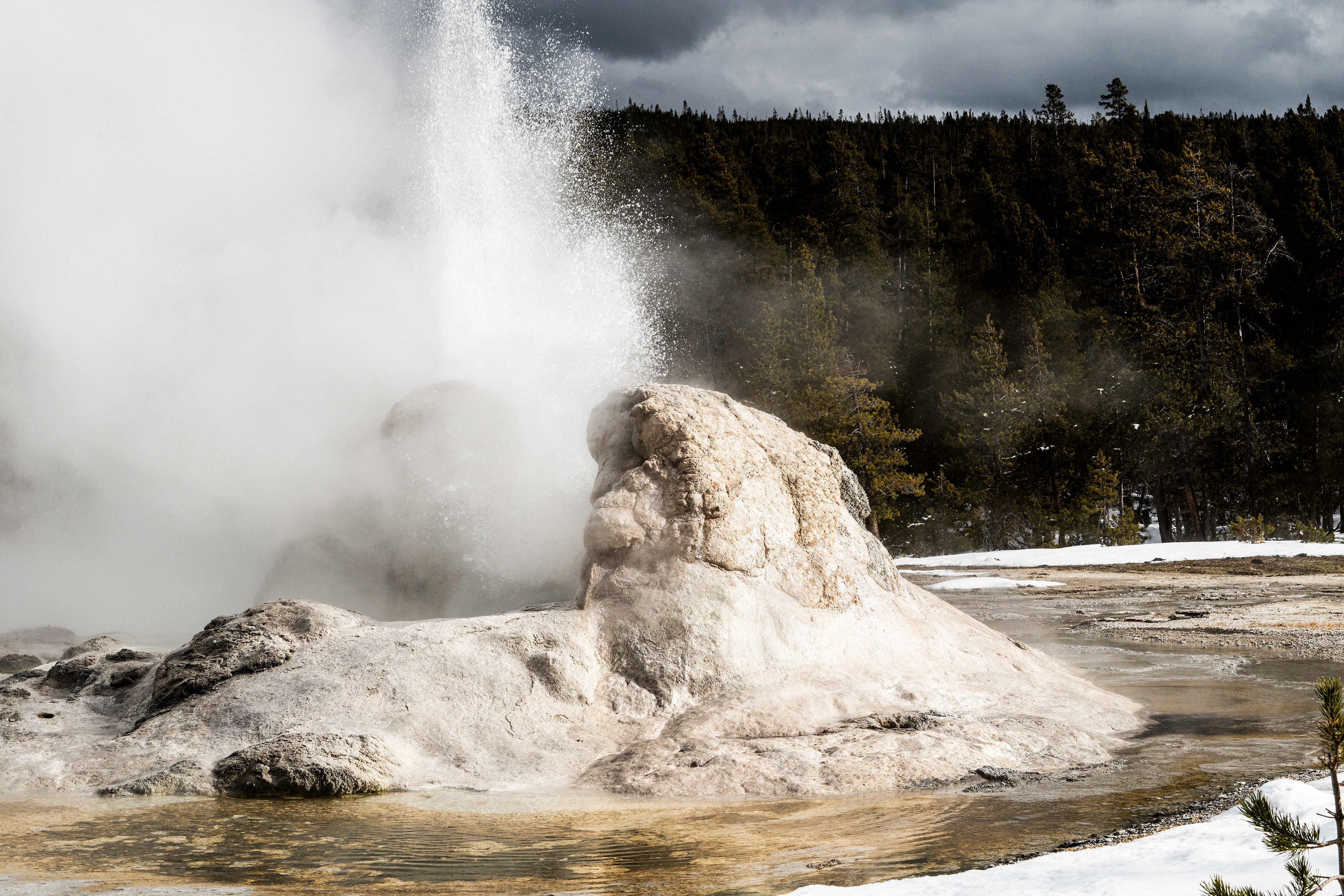 Grotto Geyser