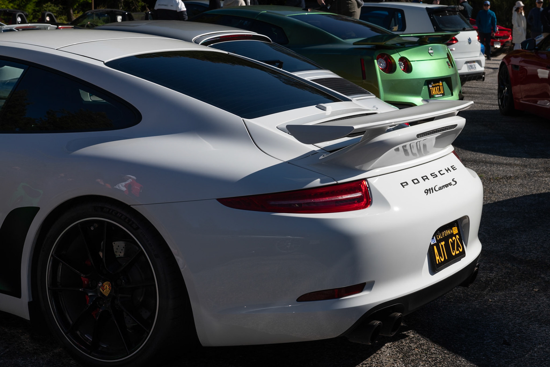 Porsche 911 Carrera S, Nissan GT-R