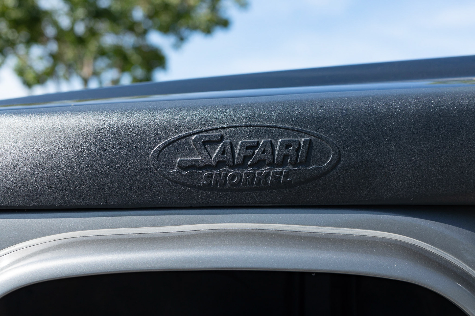 Nissan Safari