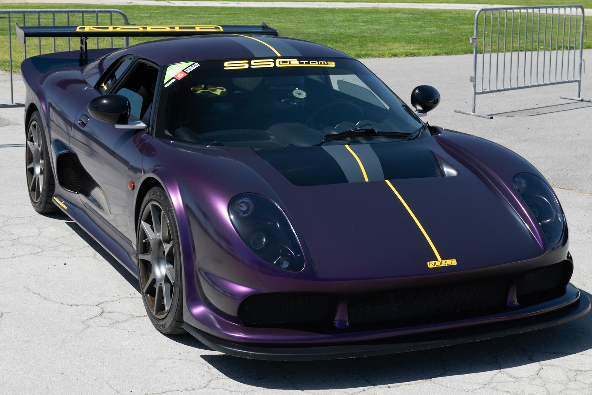 Noble M400