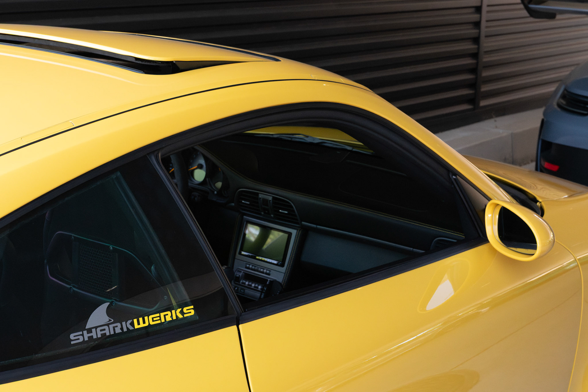 Porsche 997 GT3 with sunroof