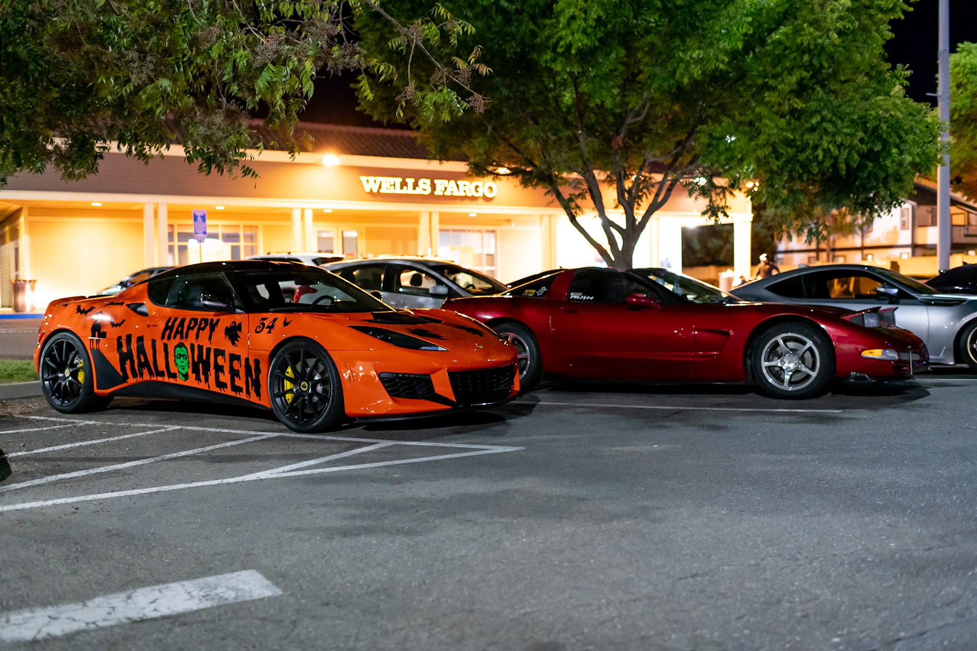 Lotus Evora GT with Halloween wrap