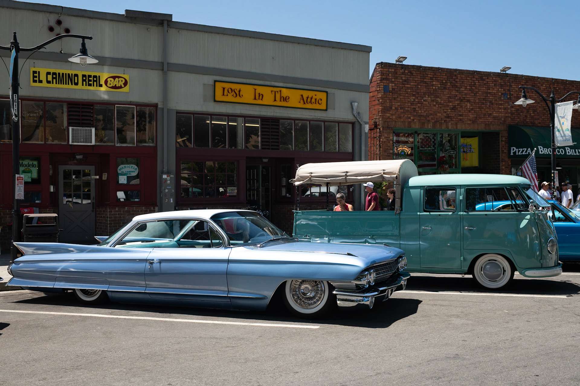 Cadillac DeVille