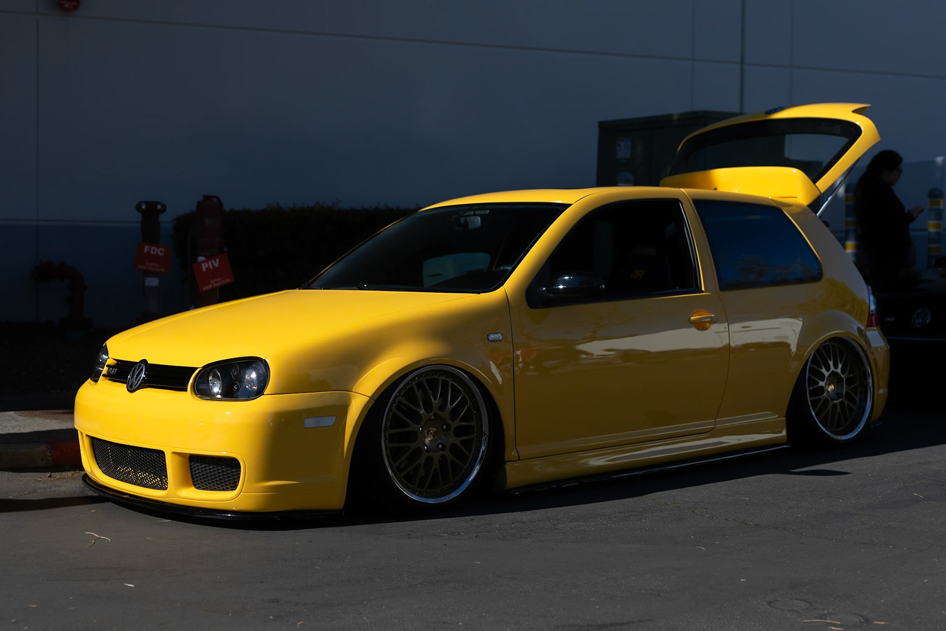 Volkswagen Golf R32