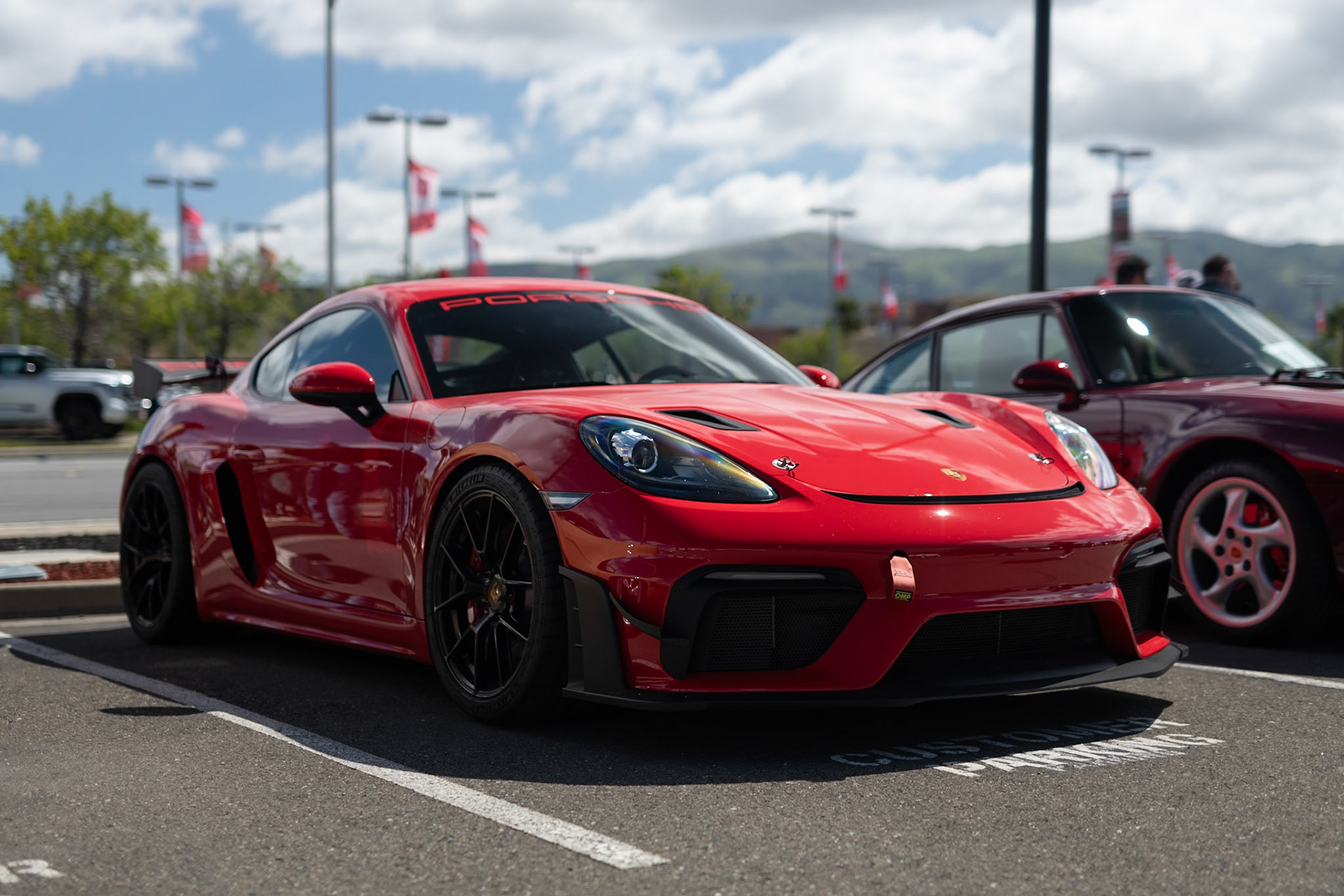 Porsche GT4