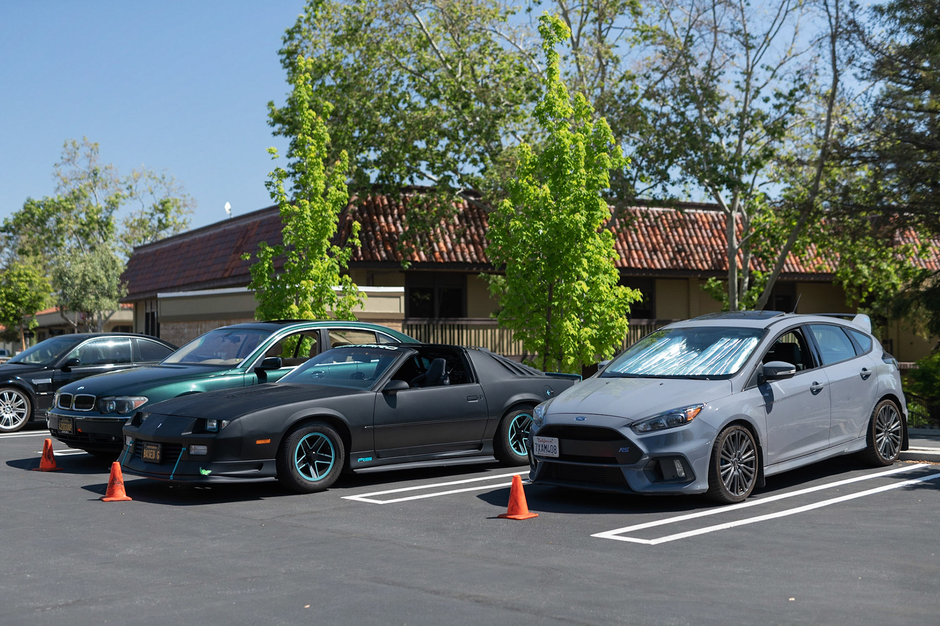 Ford Focus RS, Chevrolet Camaro, BMW 7-Series