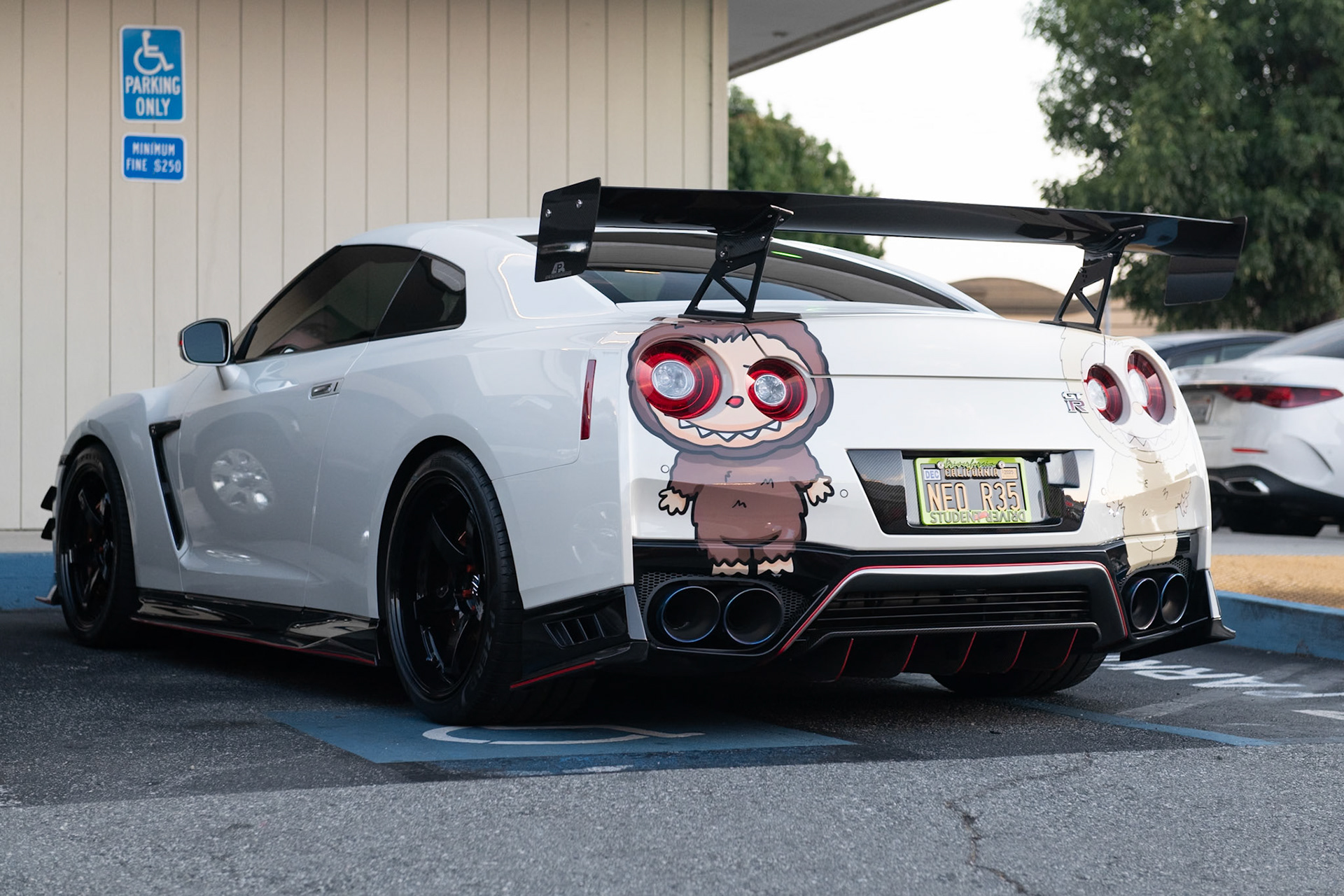 Nissan GT-R