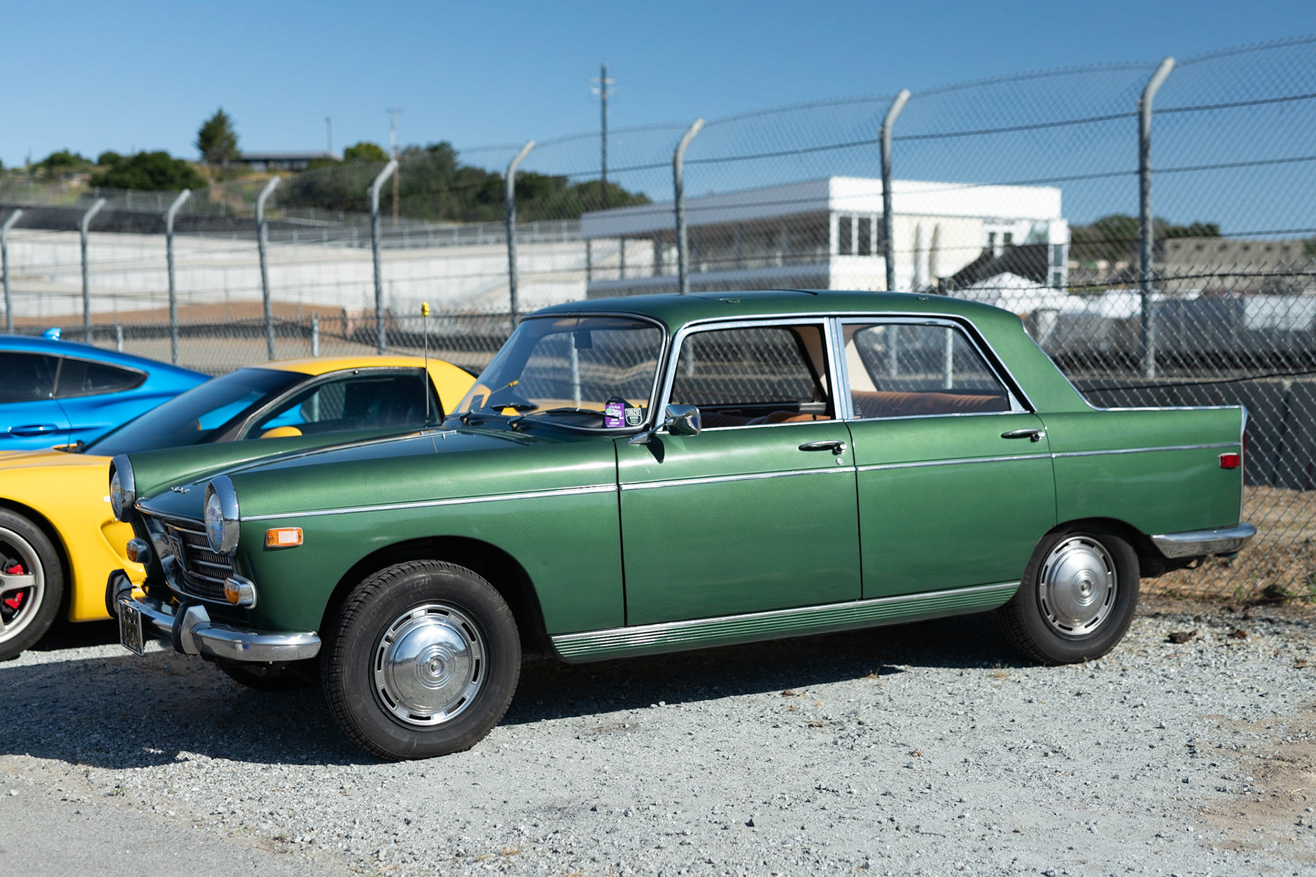 Peugeot 404