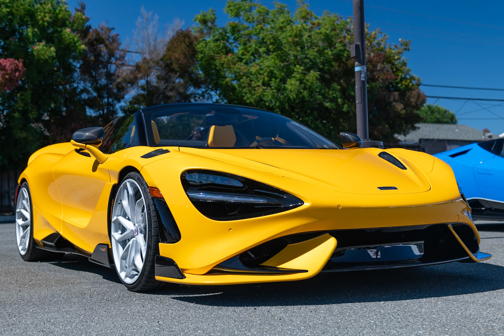 McLaren 765LT