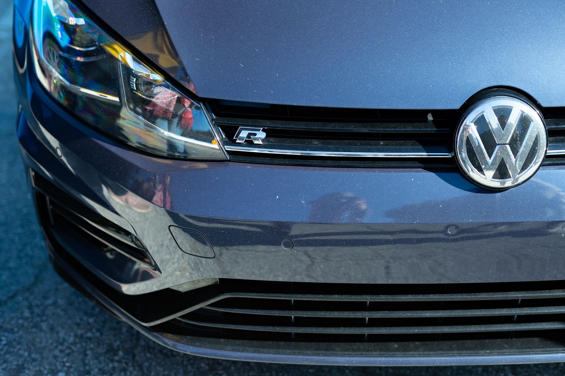 VW Golf R Spektrum Prussian Blue