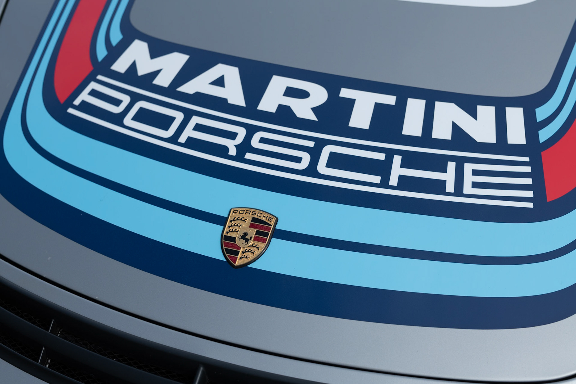 Porsche Carrera S offroad