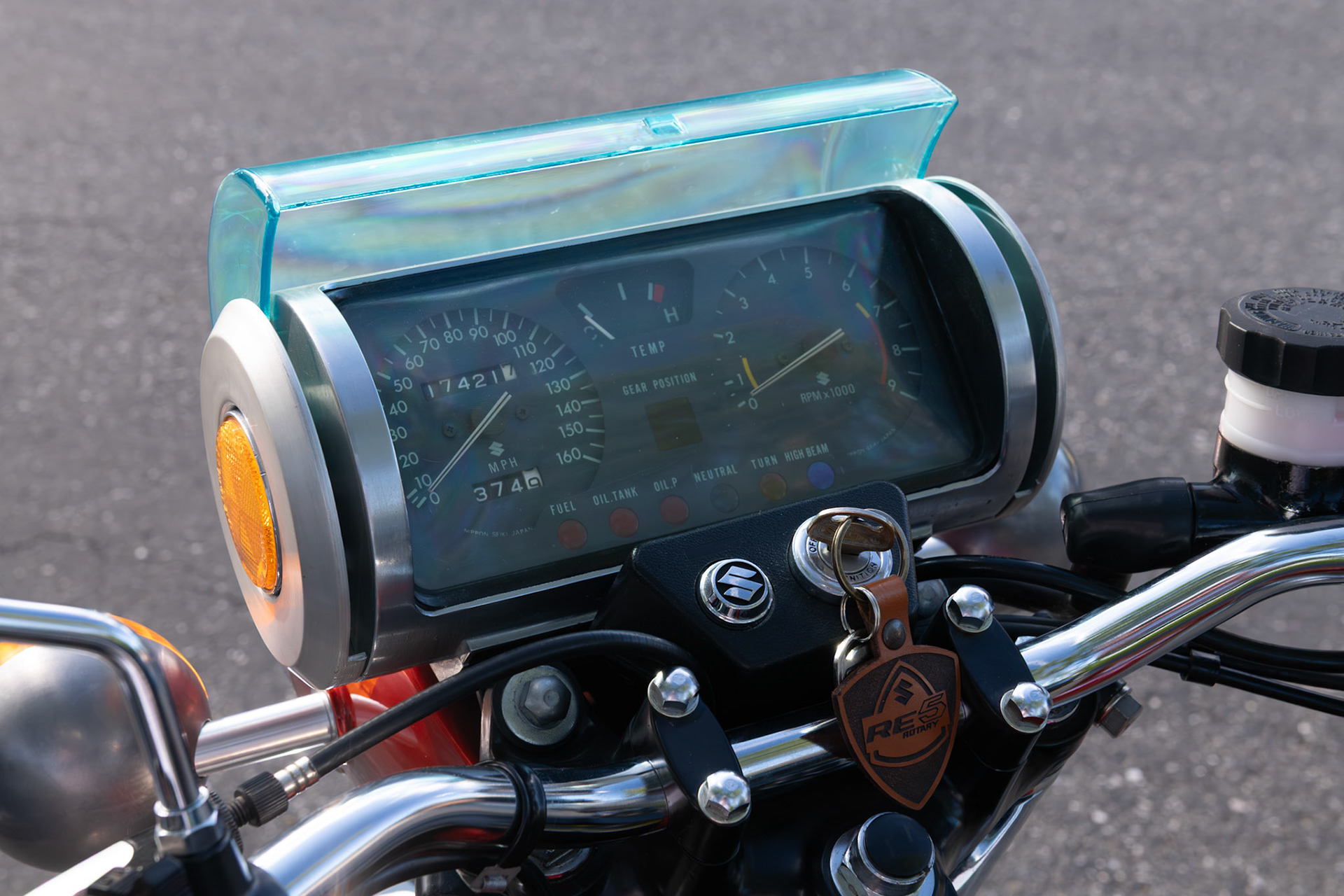 Suzuki RE5