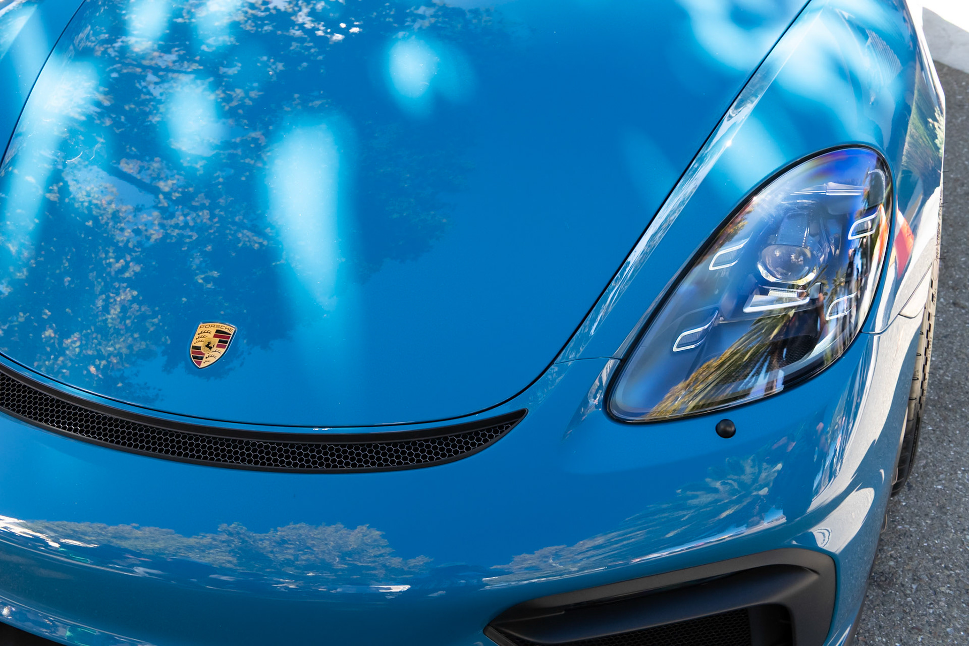 Porsche GT4