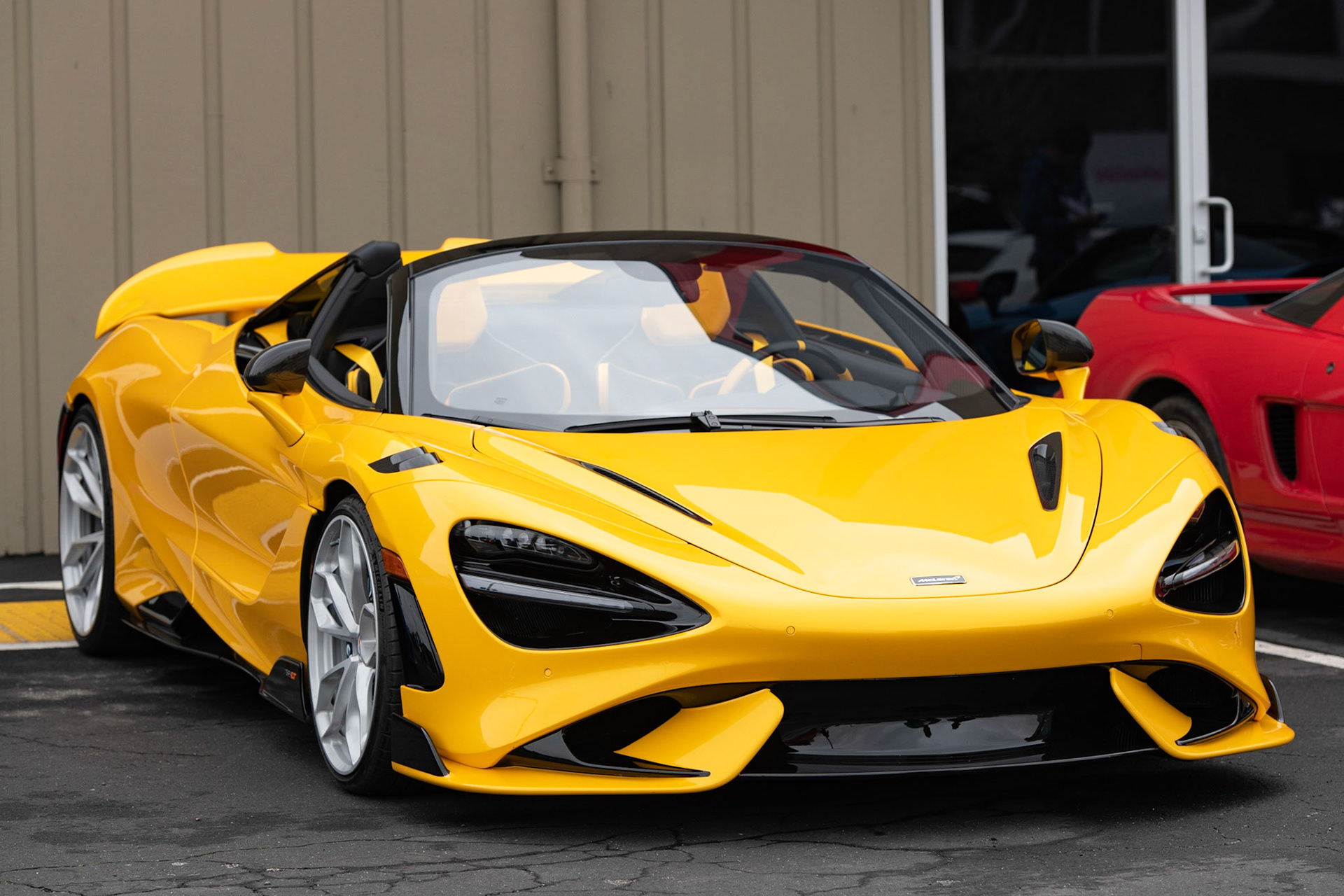McLaren 765LT