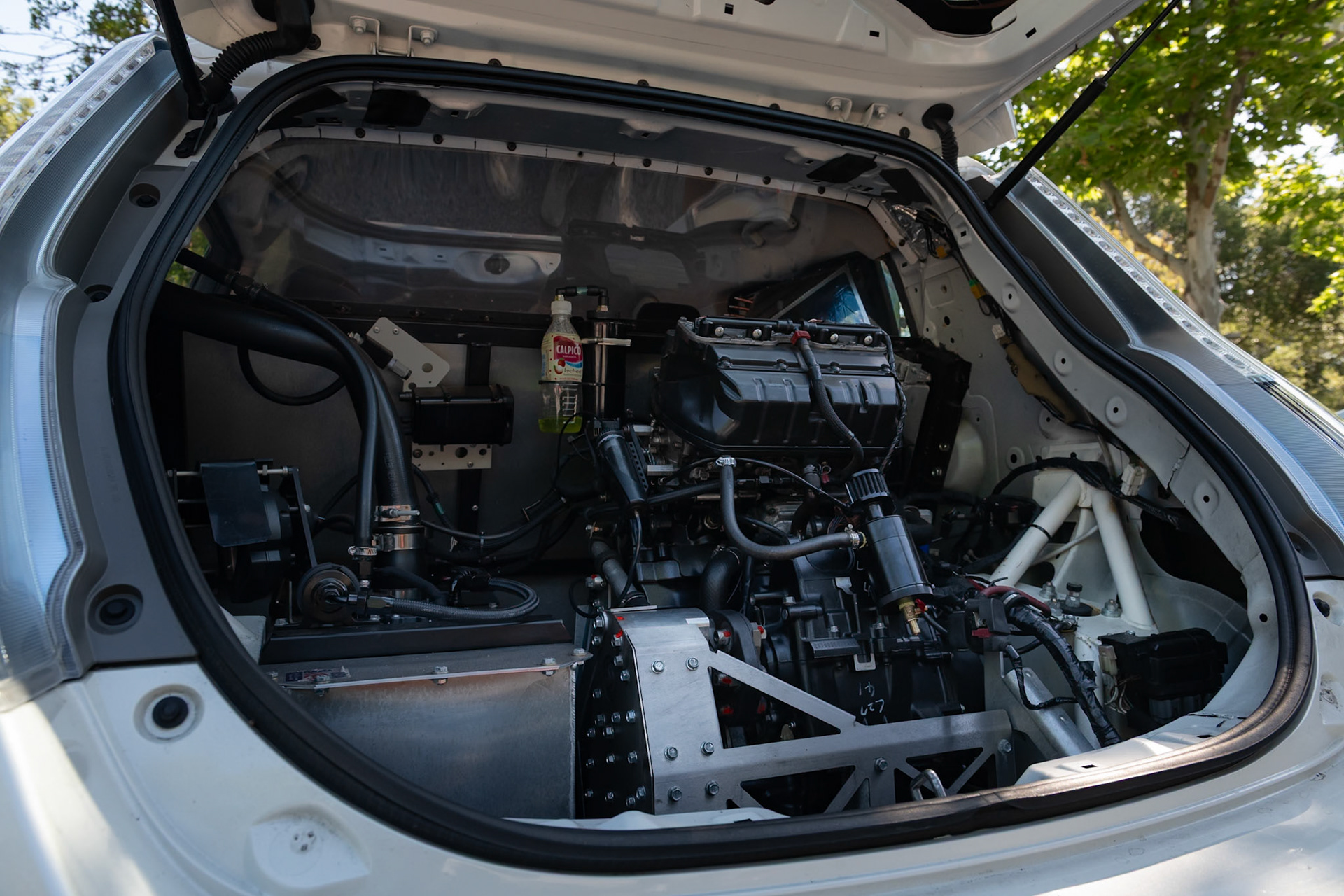 Nissan Leaf with dual motor