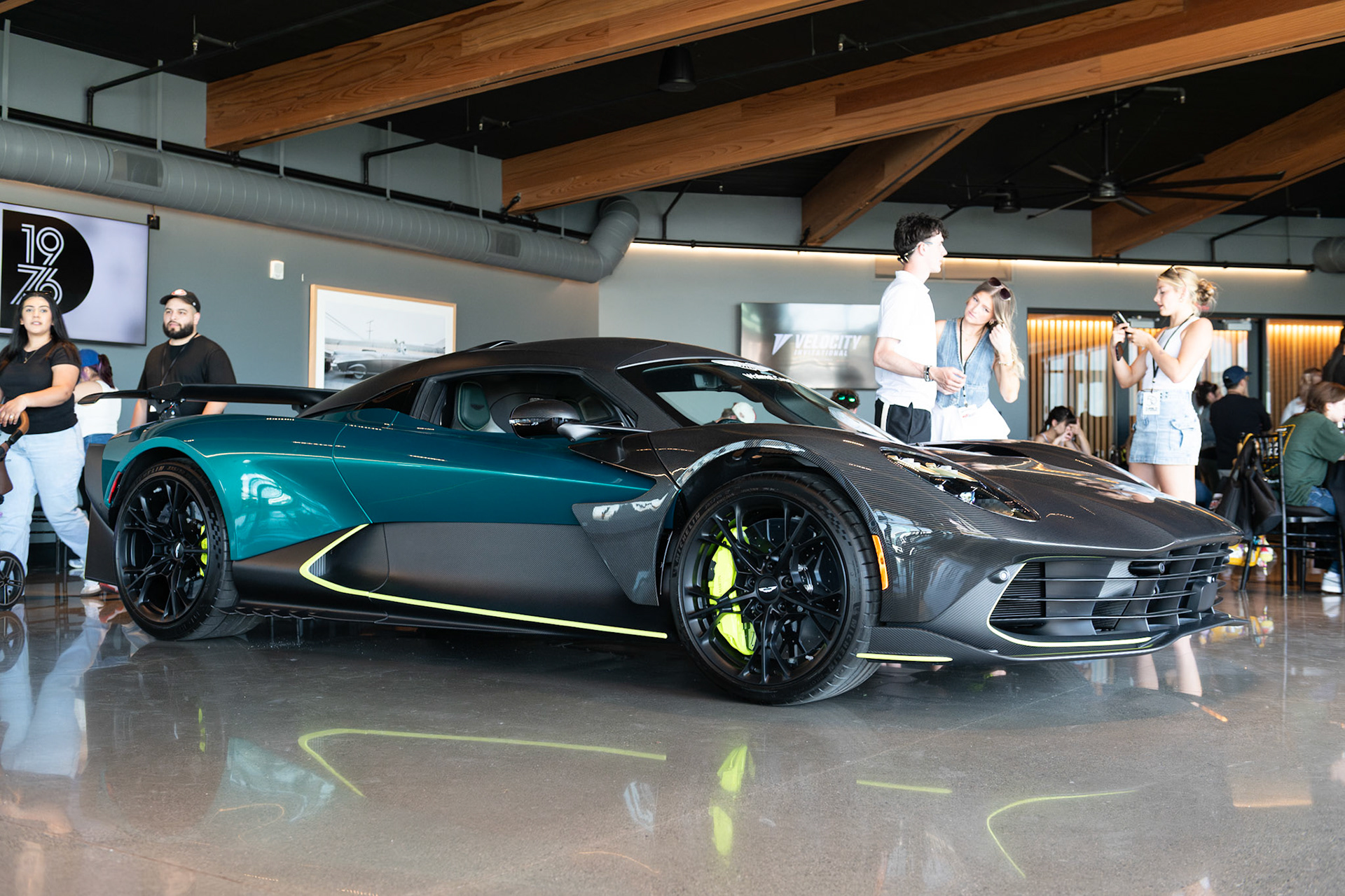 Aston Martin Valhalla